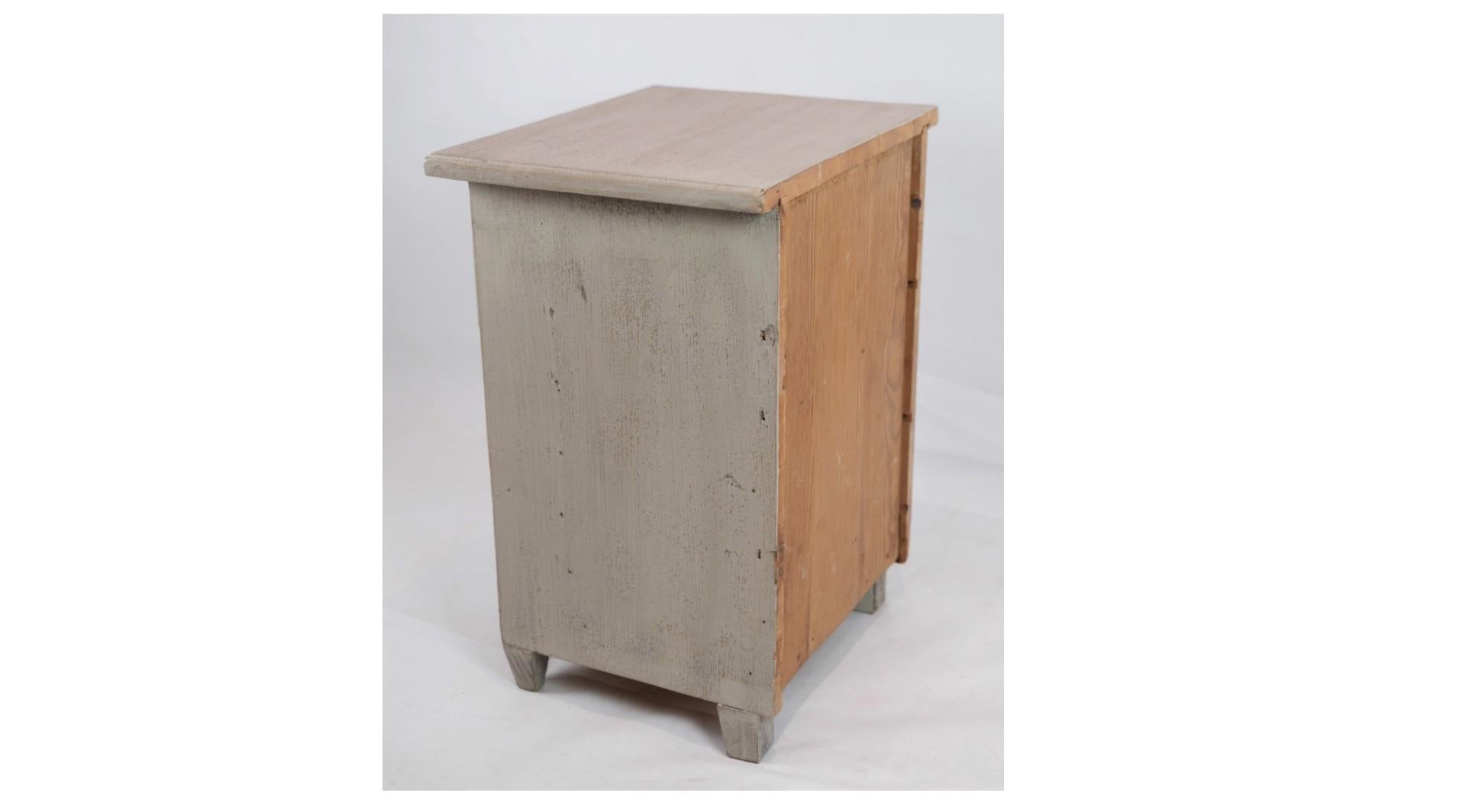 Small Gustavian Gray-Painted Chest of Drawers with 3 Drawers 2