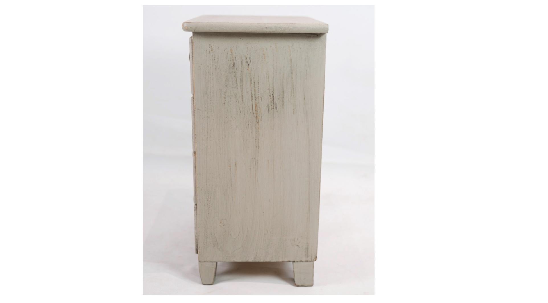 Small Gustavian Grey Painted Chest Of Drawers With Original Paint From 1840s For Sale 2