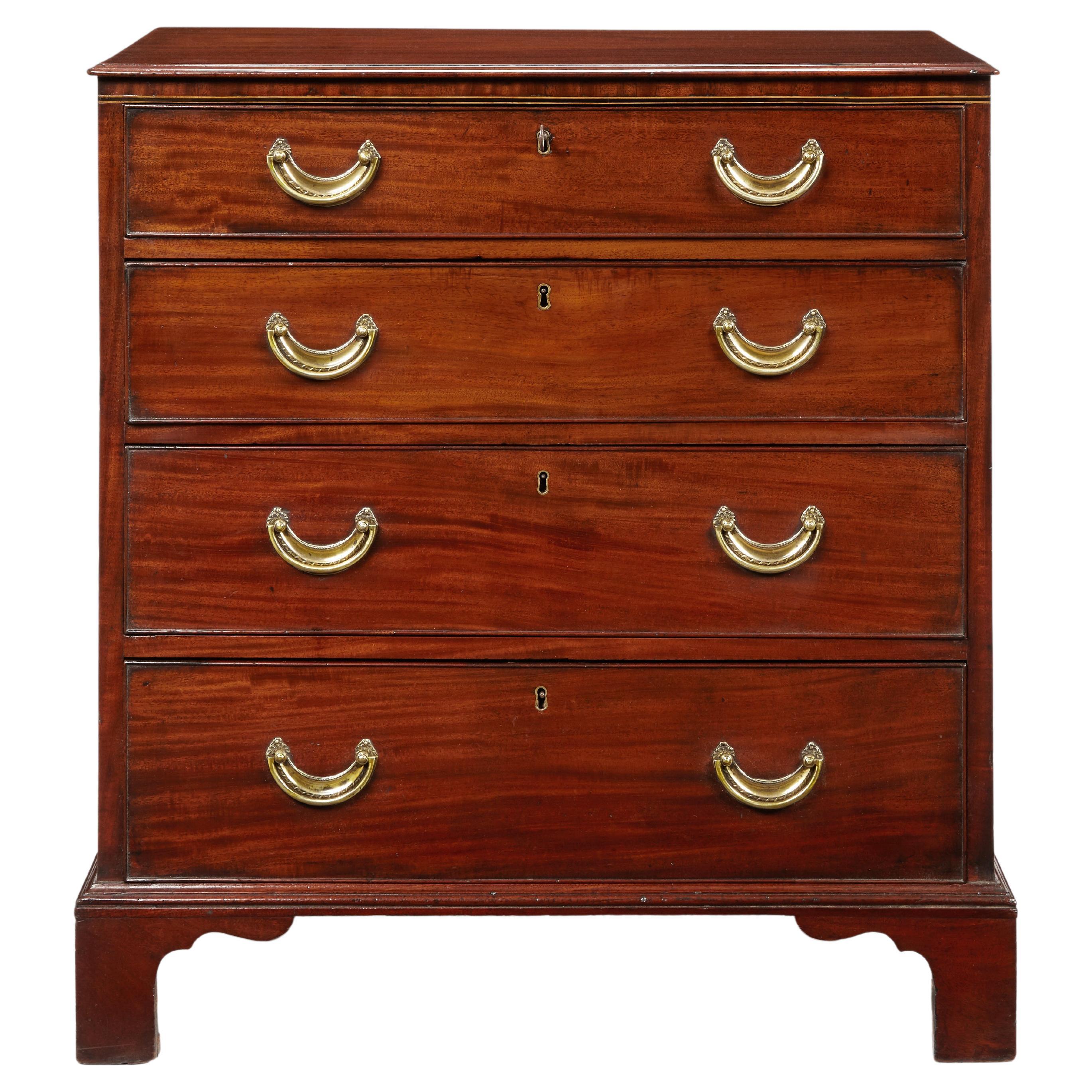 Small Hepplewhite Period Mahogany Four- Drawer Chest For Sale