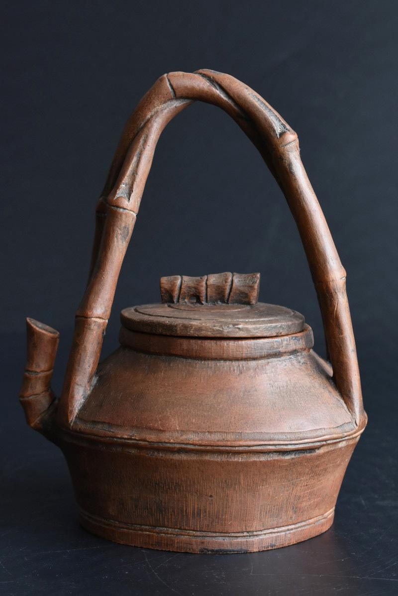 Small Japanese Kettle Made by Carving Bamboo/Sculpture / Meiji Era-Early Showa 1