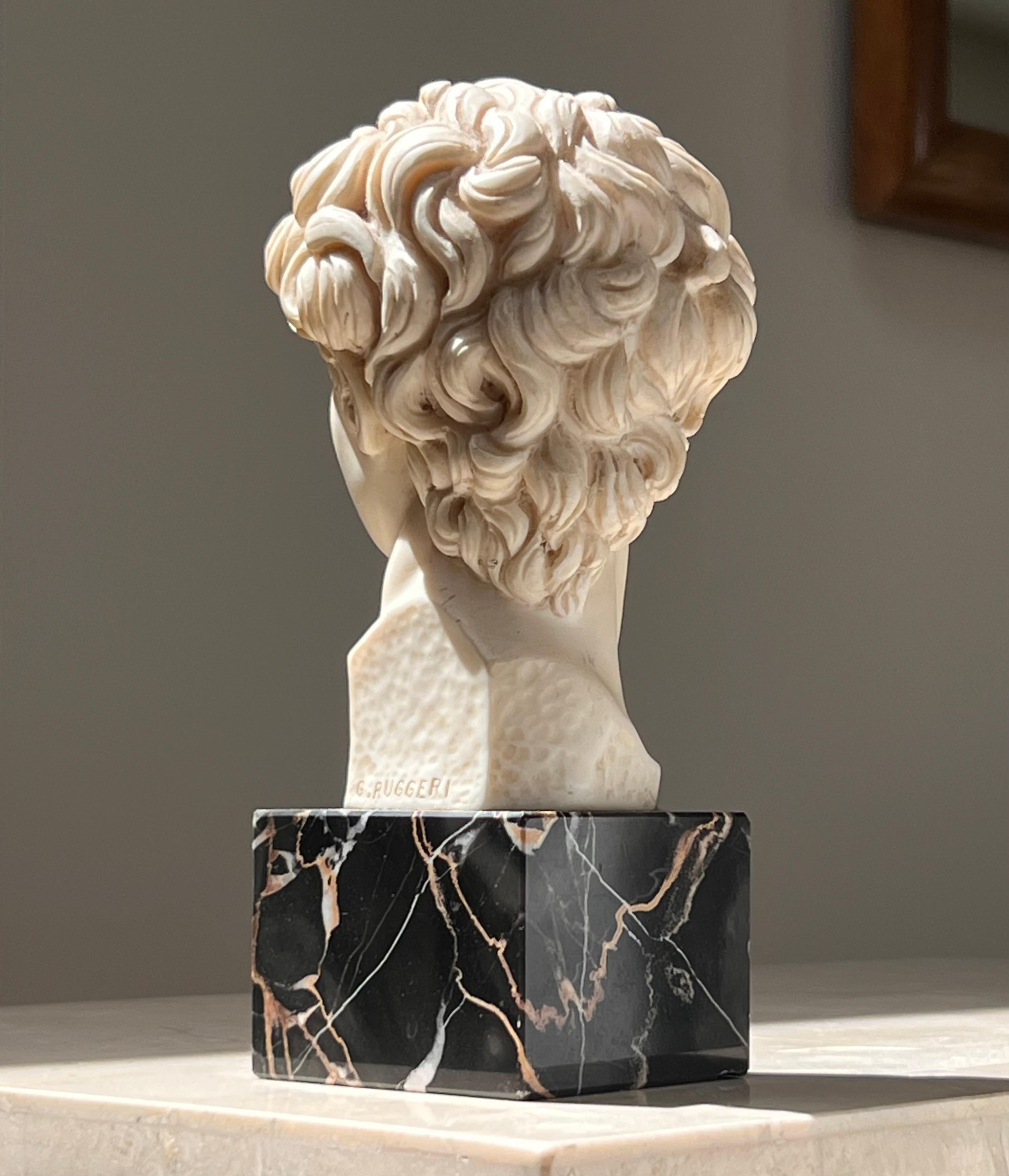 Petit buste néoclassique du David de G. Ruggeri, signé, 20e siècle Bon état à View Park, CA