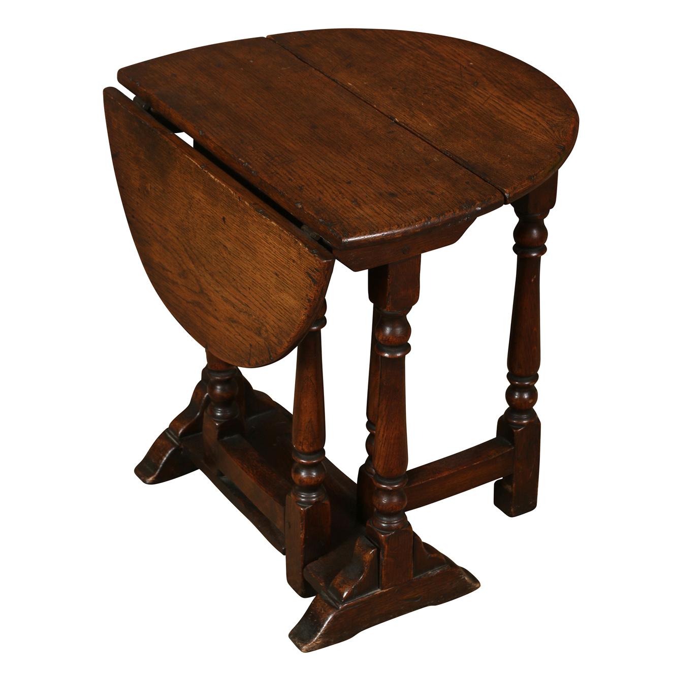 20th Century A Small Oak Side Table