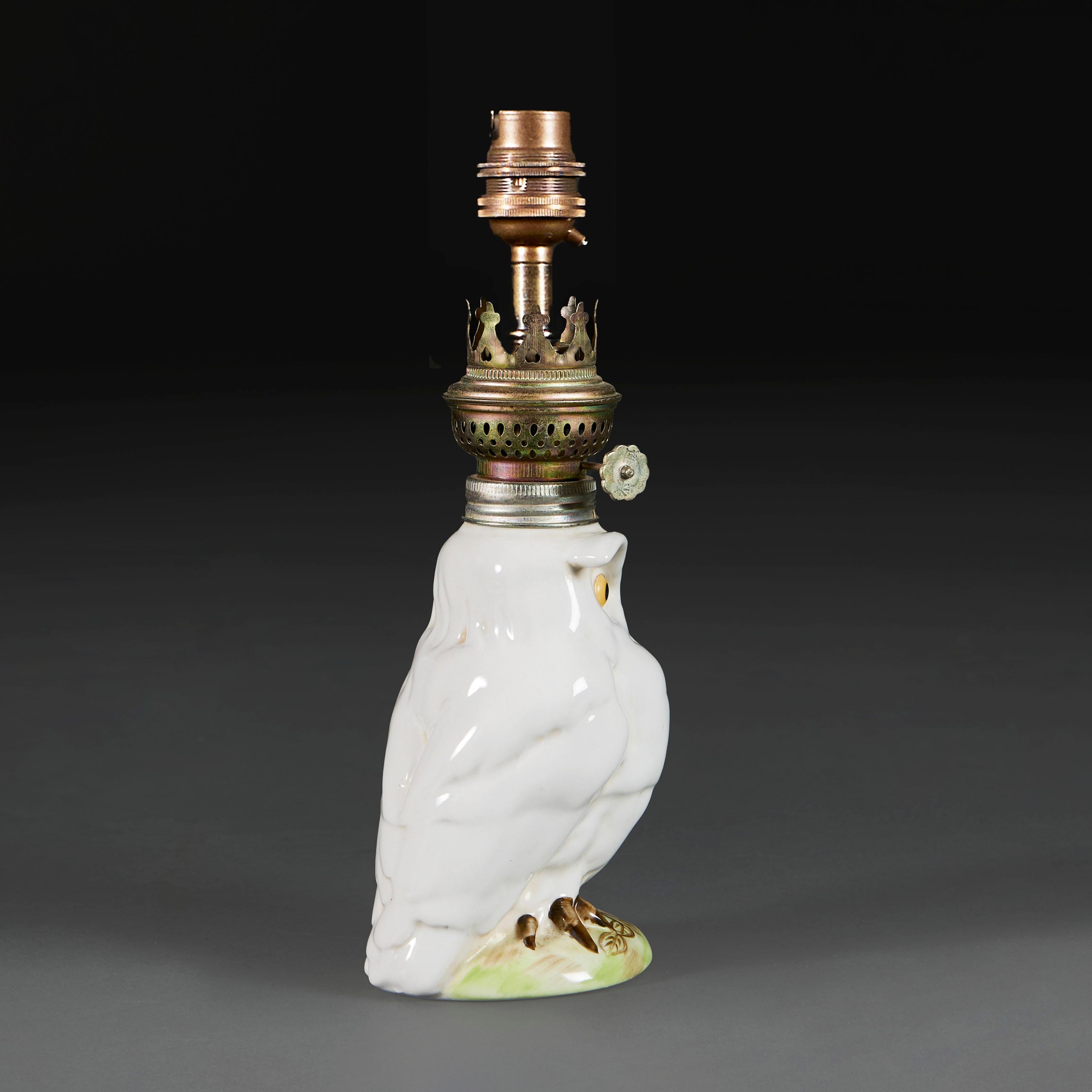A Small Pair of Ceramic Owl Meissen Lamps In Good Condition In London, GB