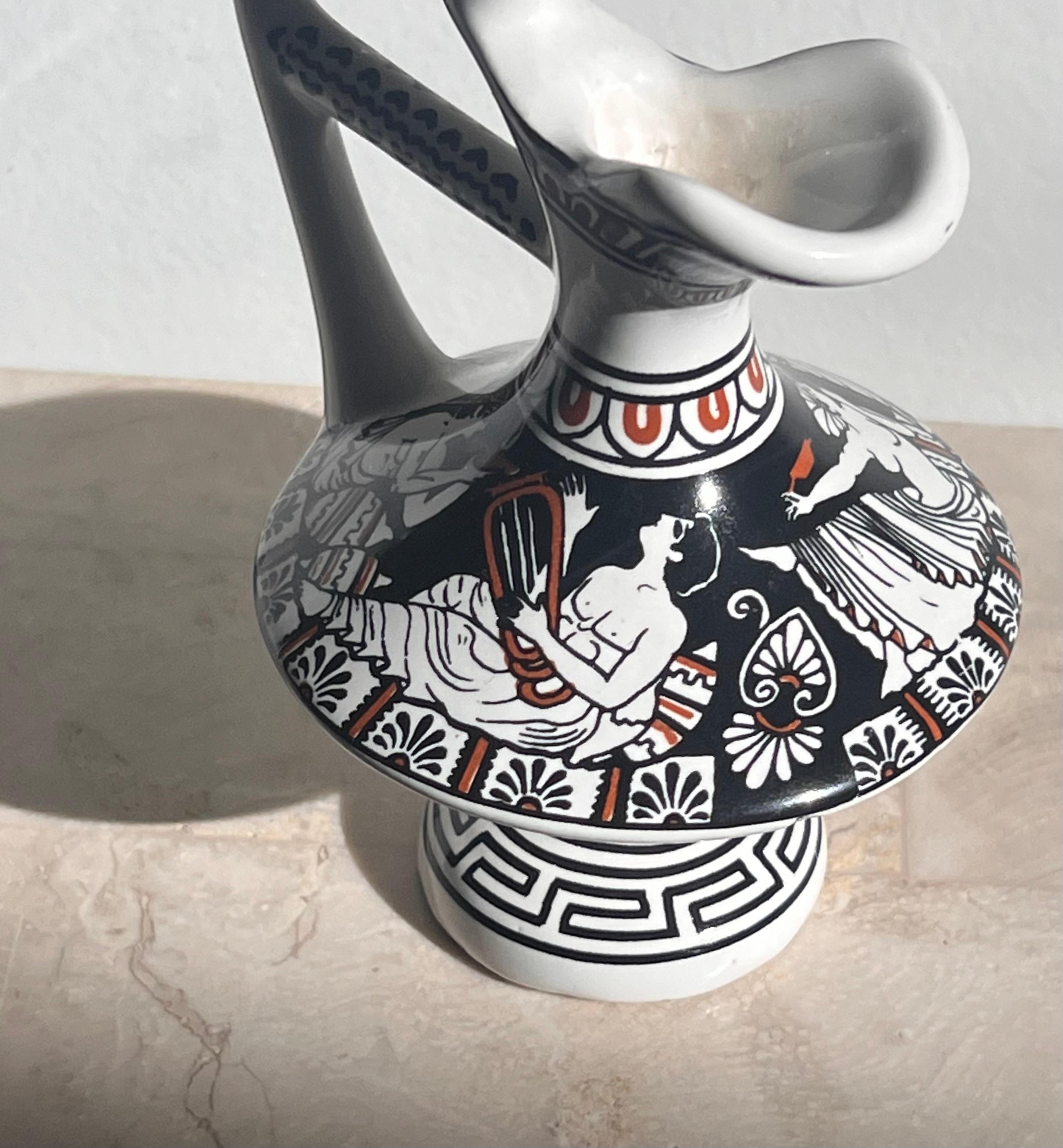 A small pitcher depicting Ancient Greek motif, Musée du Louvre, signed, 20th c In Good Condition For Sale In View Park, CA
