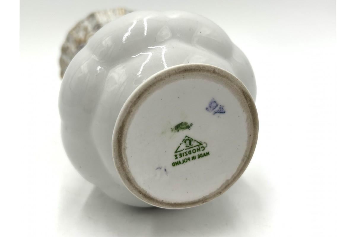 A small porcelain vase, Chodziez, 1970s For Sale 1