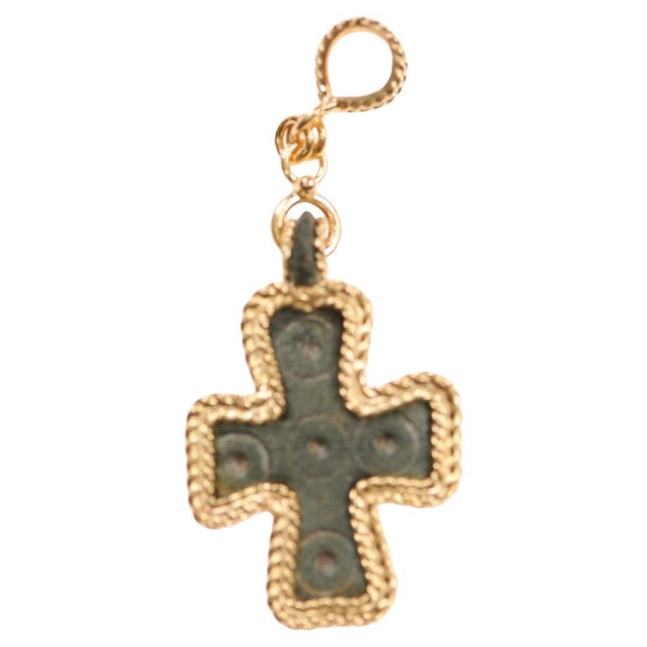 A small Roman cross w 21K embellishment (pendant only)