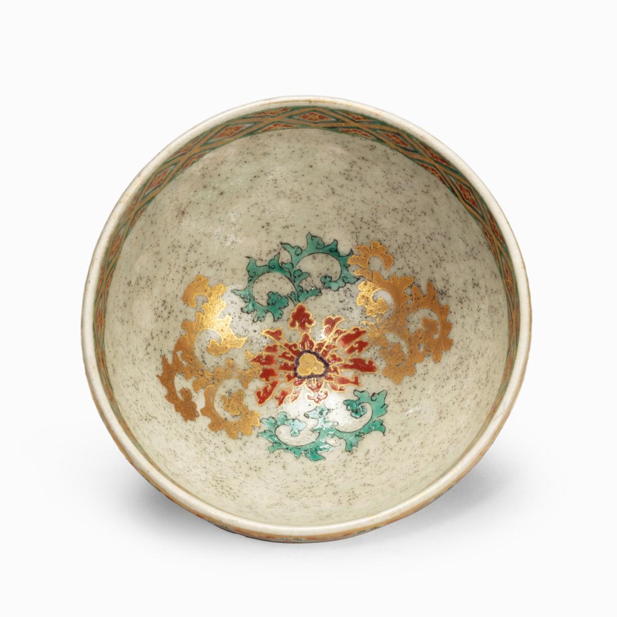 Japanese Small Satsuma Earthenware Tea Bowl For Sale