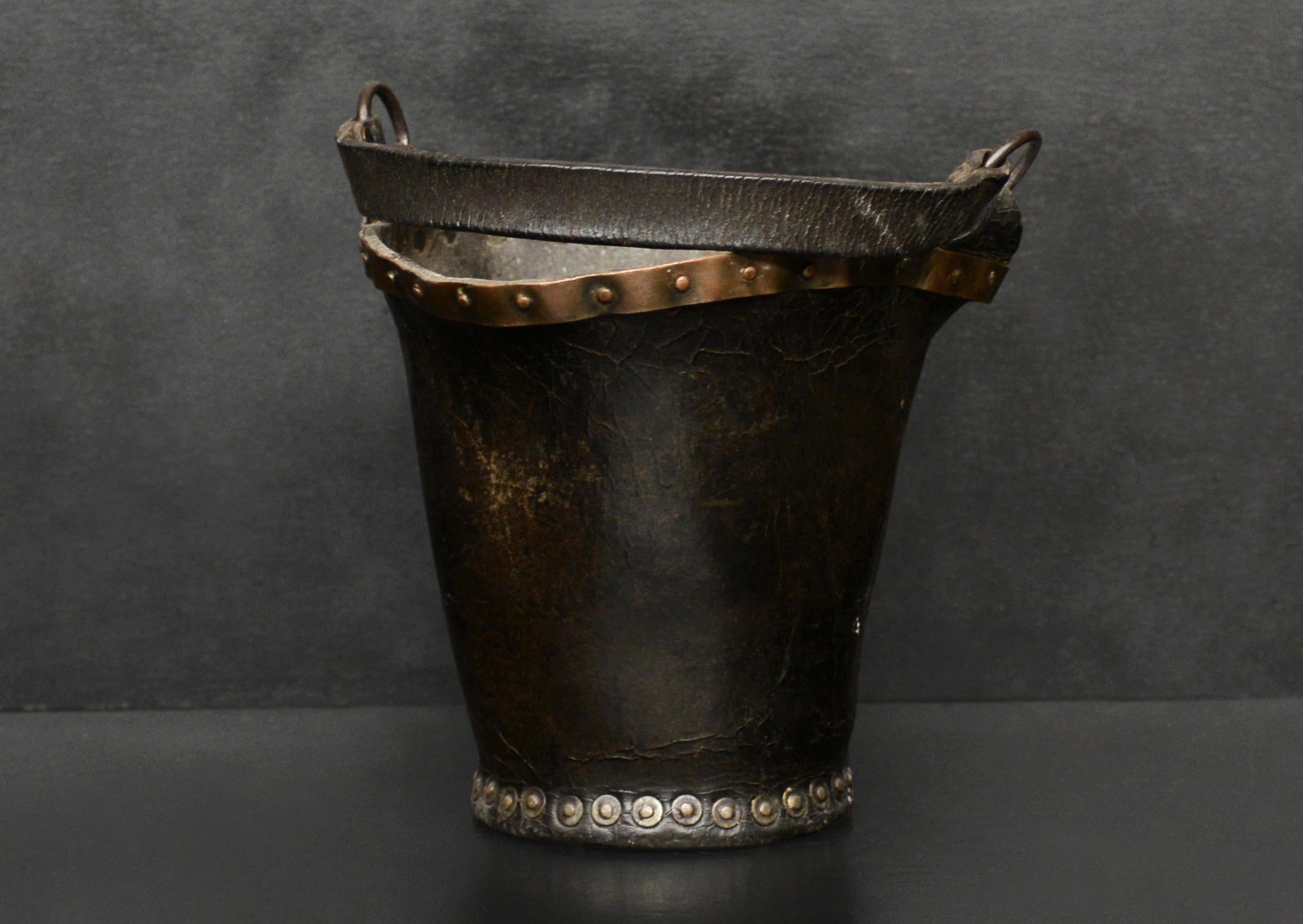 leather bucket 1666