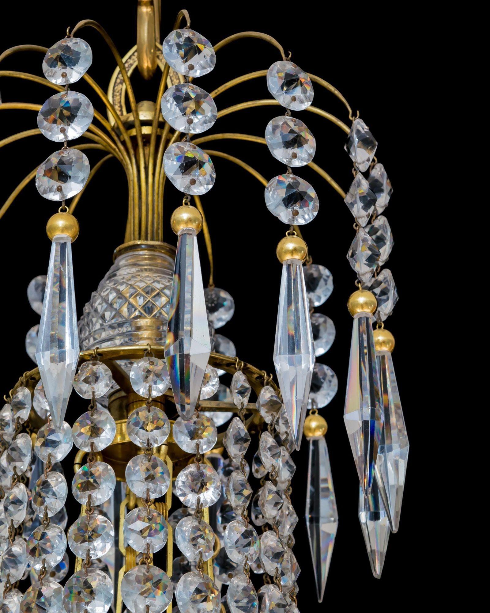 Un piccolo lampadario Regency a sei luci In condizioni buone in vendita a Steyning, West sussex