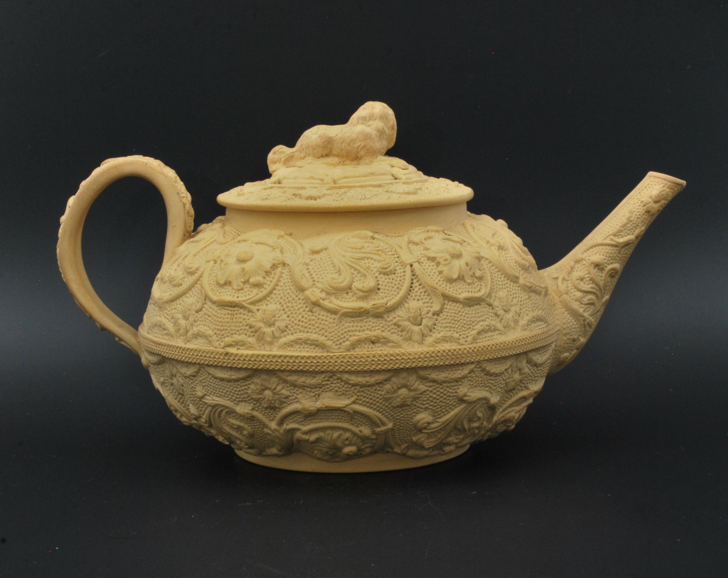 English Small Teapot in Caneware with Spaniel Finial. Wedgwood, circa 1820 For Sale