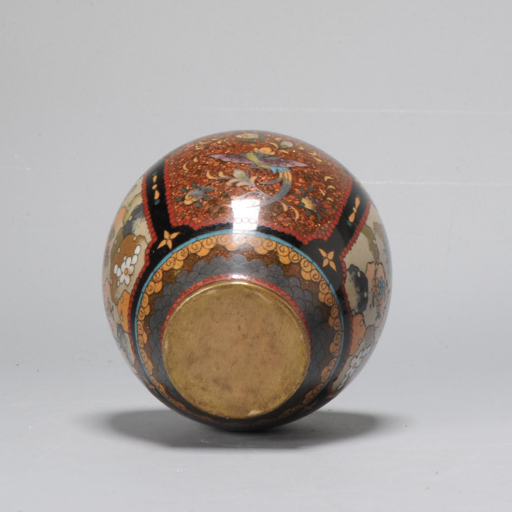A Small Vase with Incense Brown Cloisonné Enamel Meiji Era, 1868-1912 In Good Condition For Sale In Amsterdam, Noord Holland
