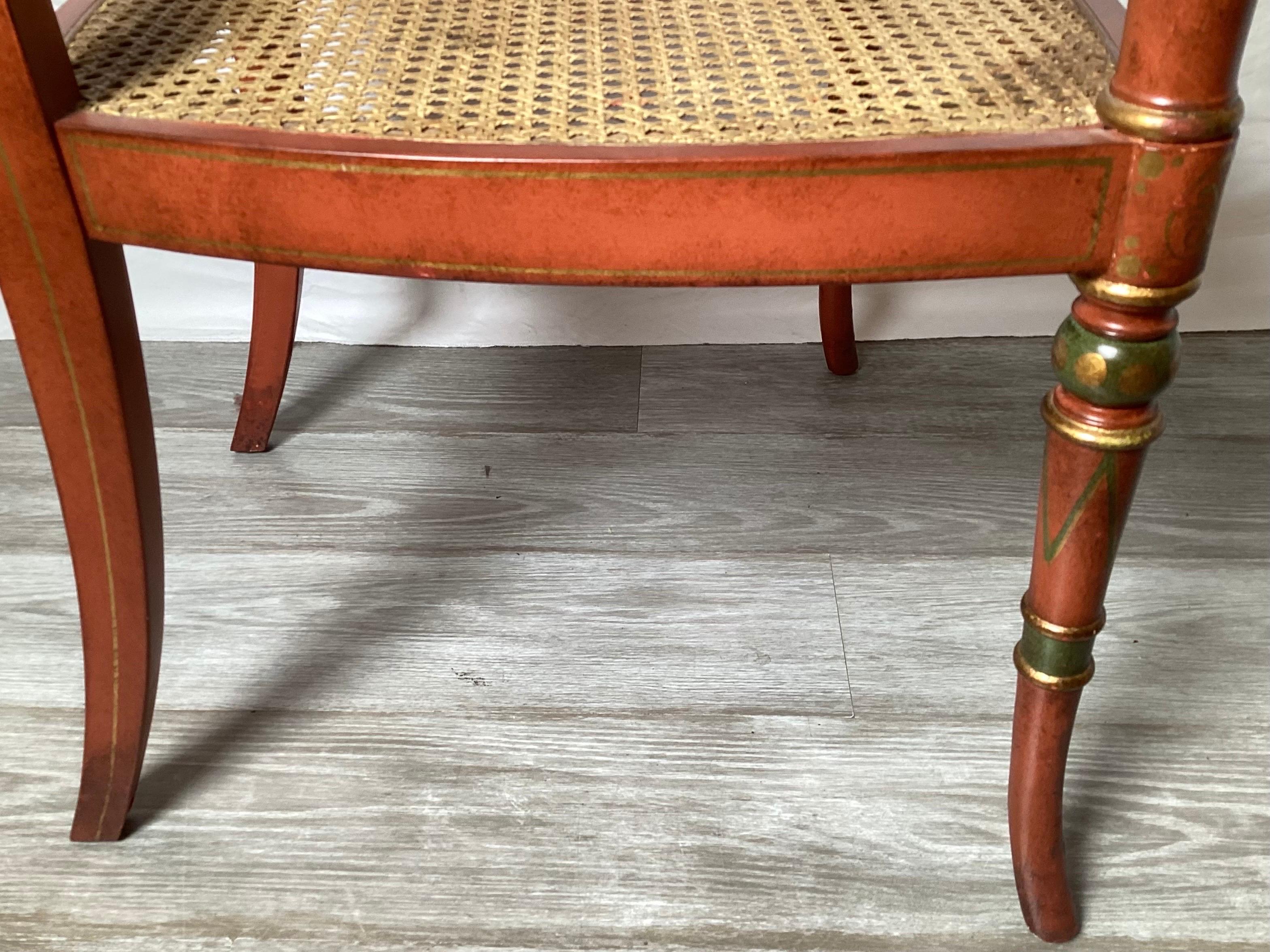 Fauteuil Regency peint à la main par Smith and Watson avec assise cannelée en vente 3