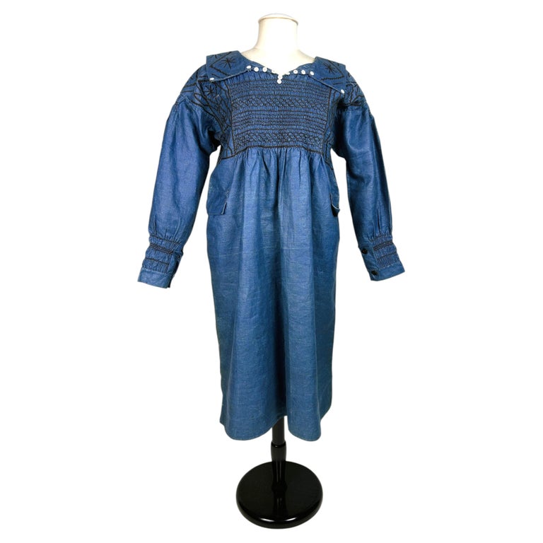 A smocked, glazed indigo linen blouse dress – Edwardian period For Sale at 1stDibs