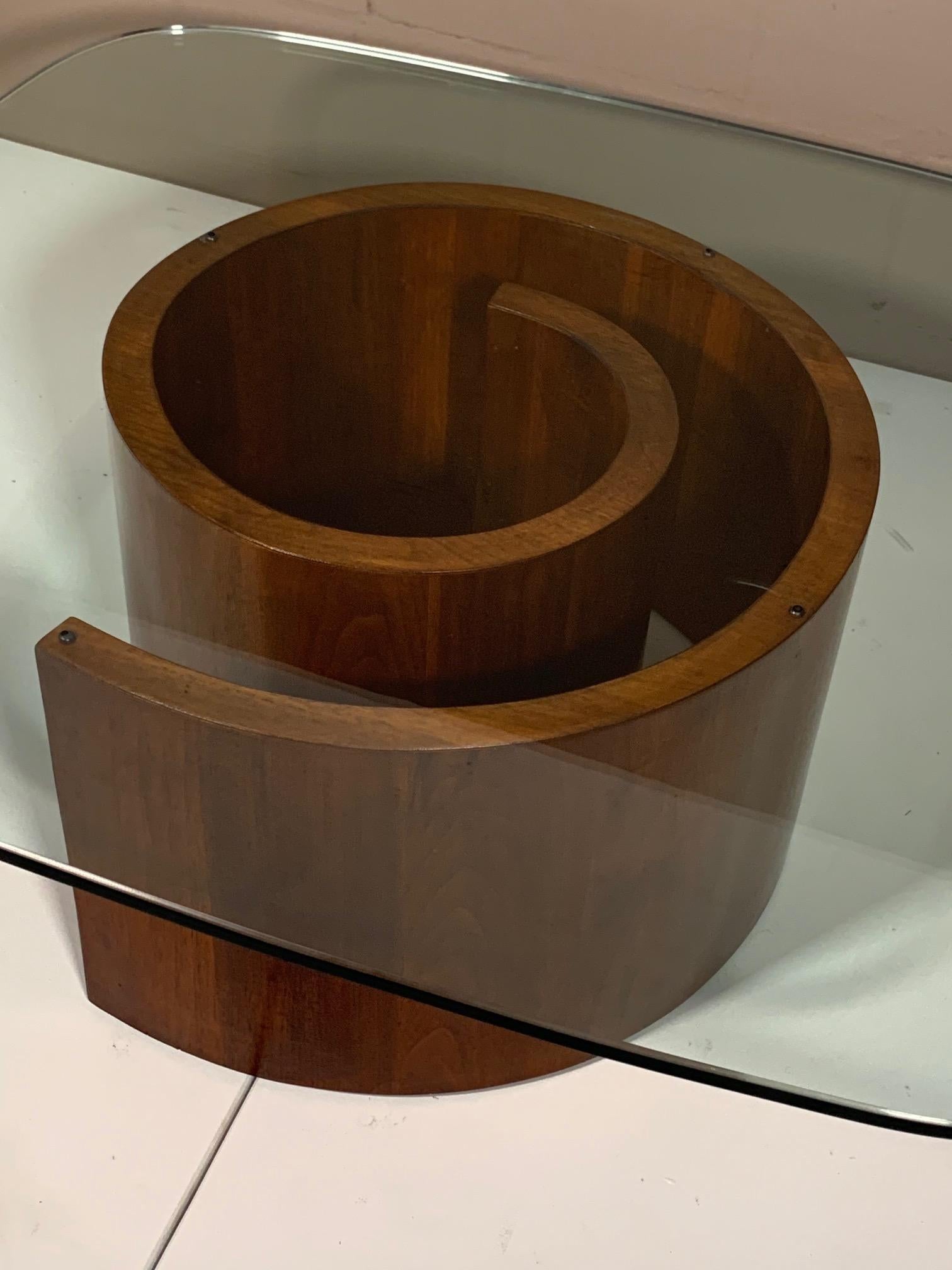Snail Coffee Table 1