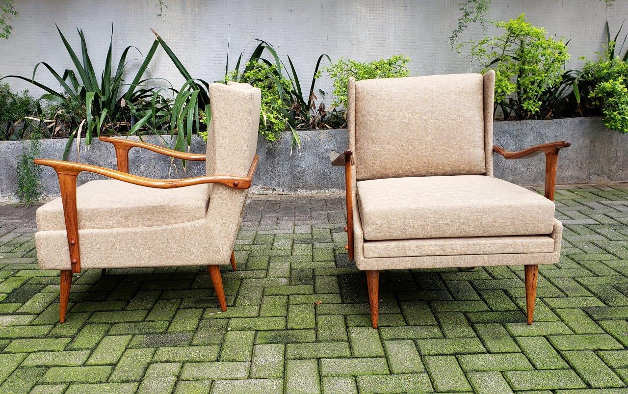 Mid-Century Modern Sofa and Pair of Armchairs by Giuseppe Scapinelli