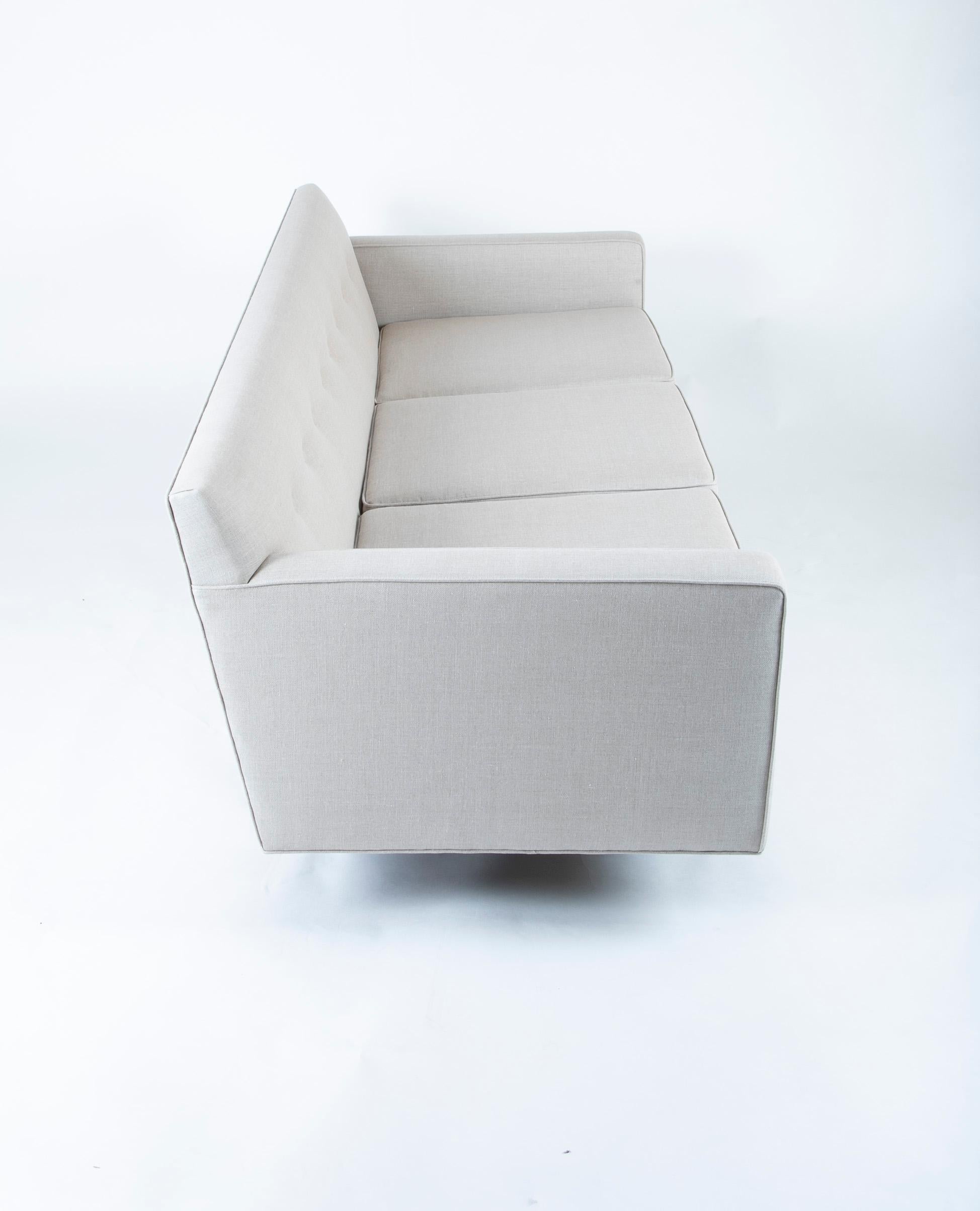 Sofa, entworfen von Edward Wormley und hergestellt von Dunbar im Angebot 1