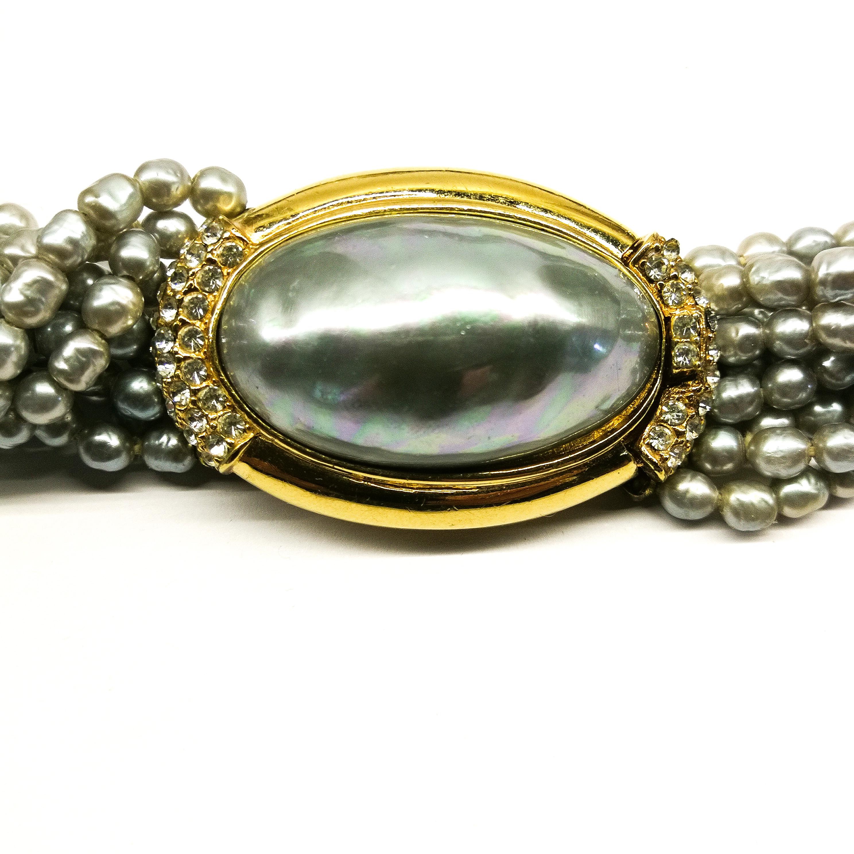 A soft grey baroque pearl and clear crystal 'twist' necklace, Ciner, USA, 1980s For Sale 3
