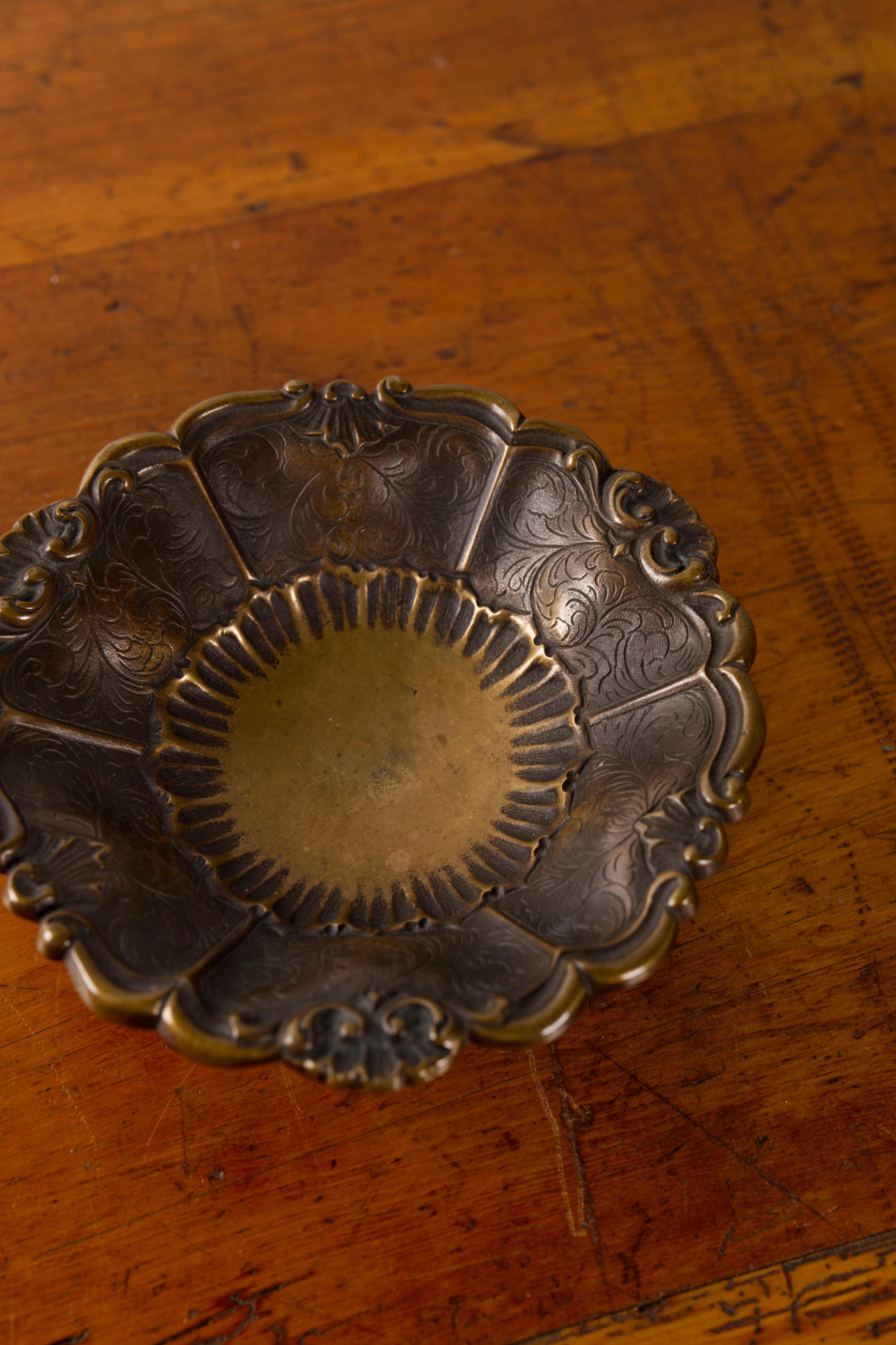 Dekorative Schale aus massiver Bronze von Argental bronce, Dänemark, 1930er Jahre im Zustand „Gut“ im Angebot in Balen, BE