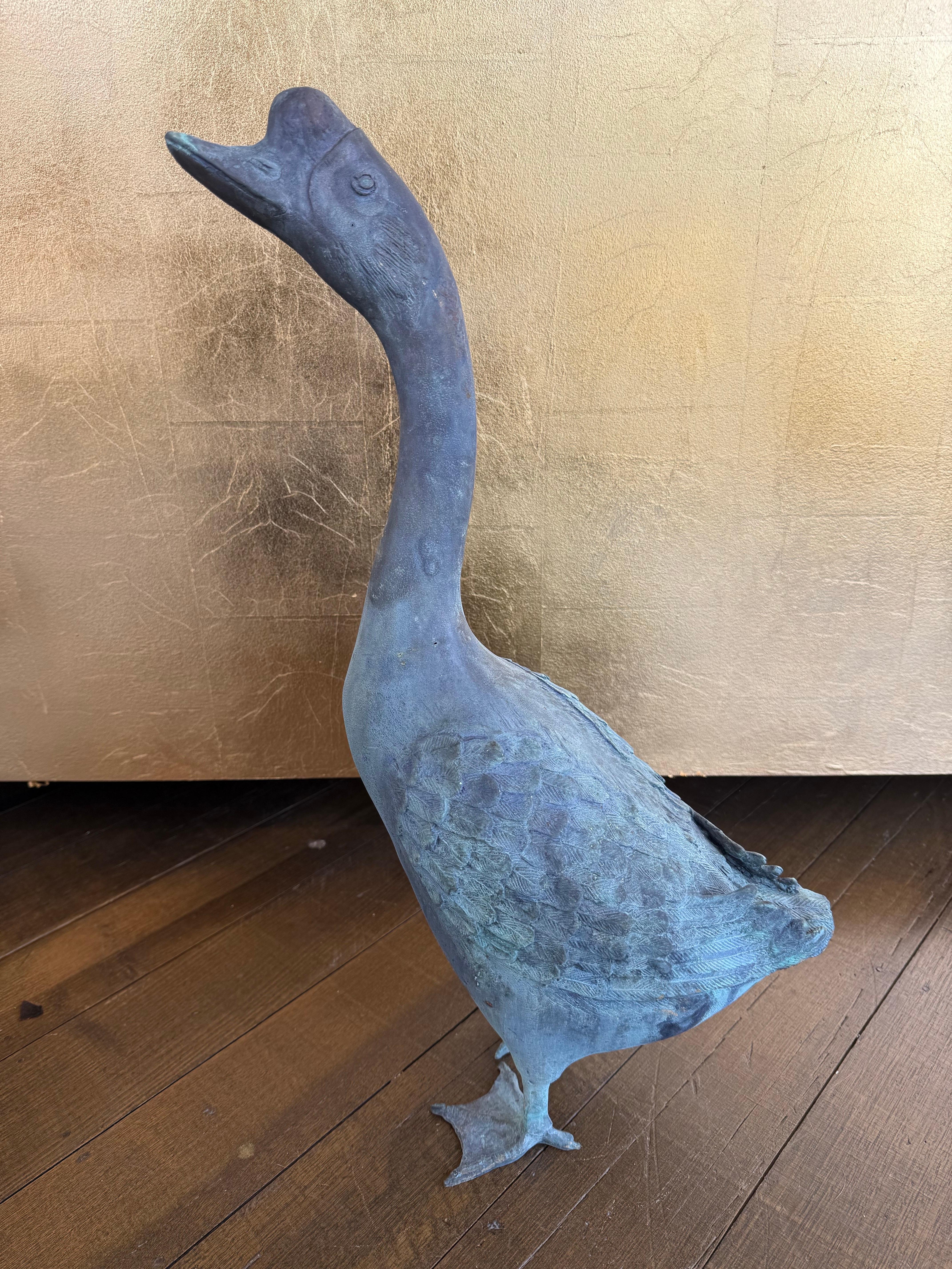 Eine Gans aus massivem Bronzeguss (Gegossen) im Angebot