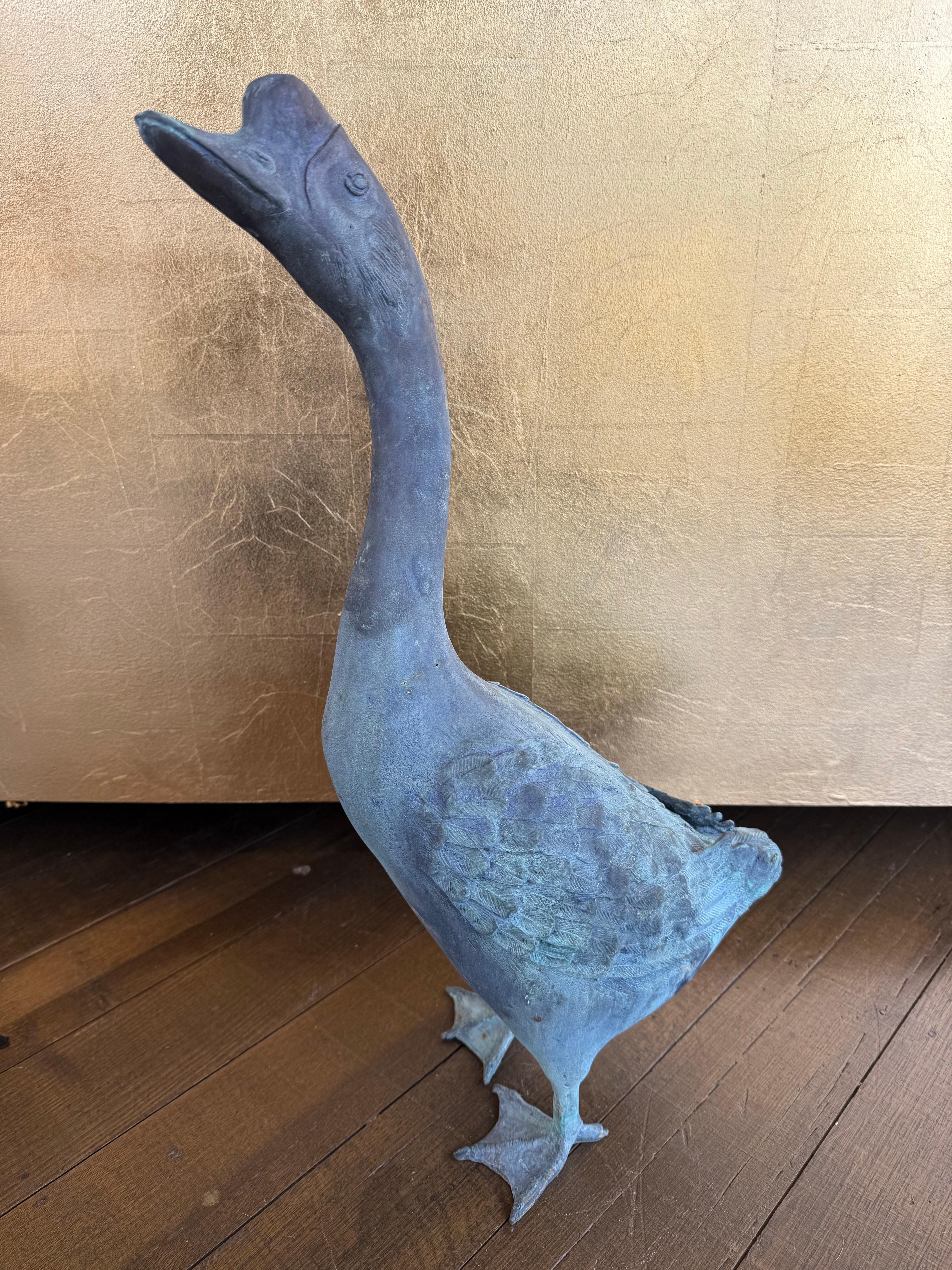 Eine Gans aus massivem Bronzeguss im Angebot 2