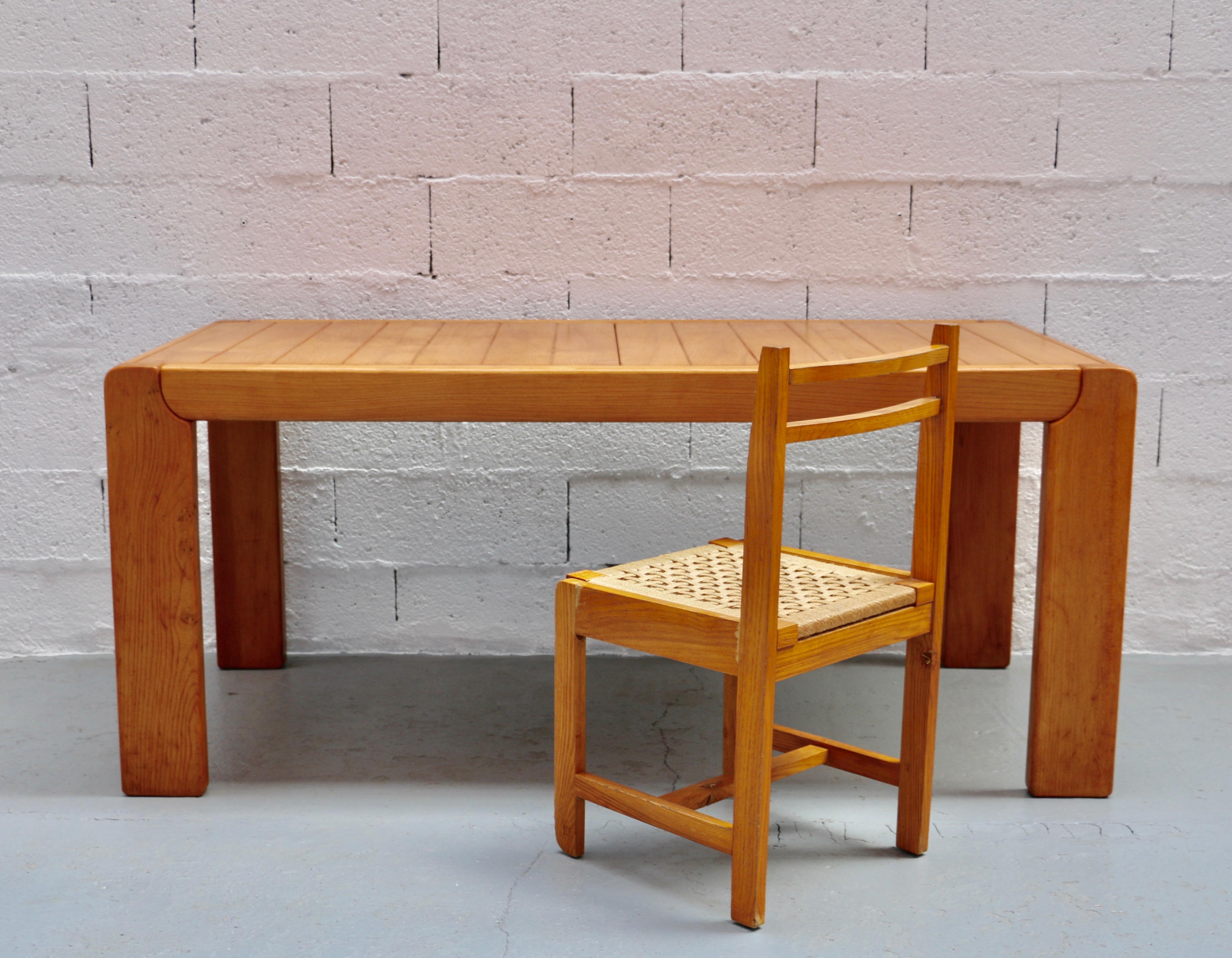 Mid-20th Century A solid elm extensible dining table, France, 1960s For Sale