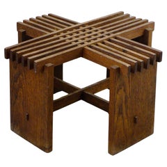 A solid oak stool or footrest - Art & crafts - 1930 - France.