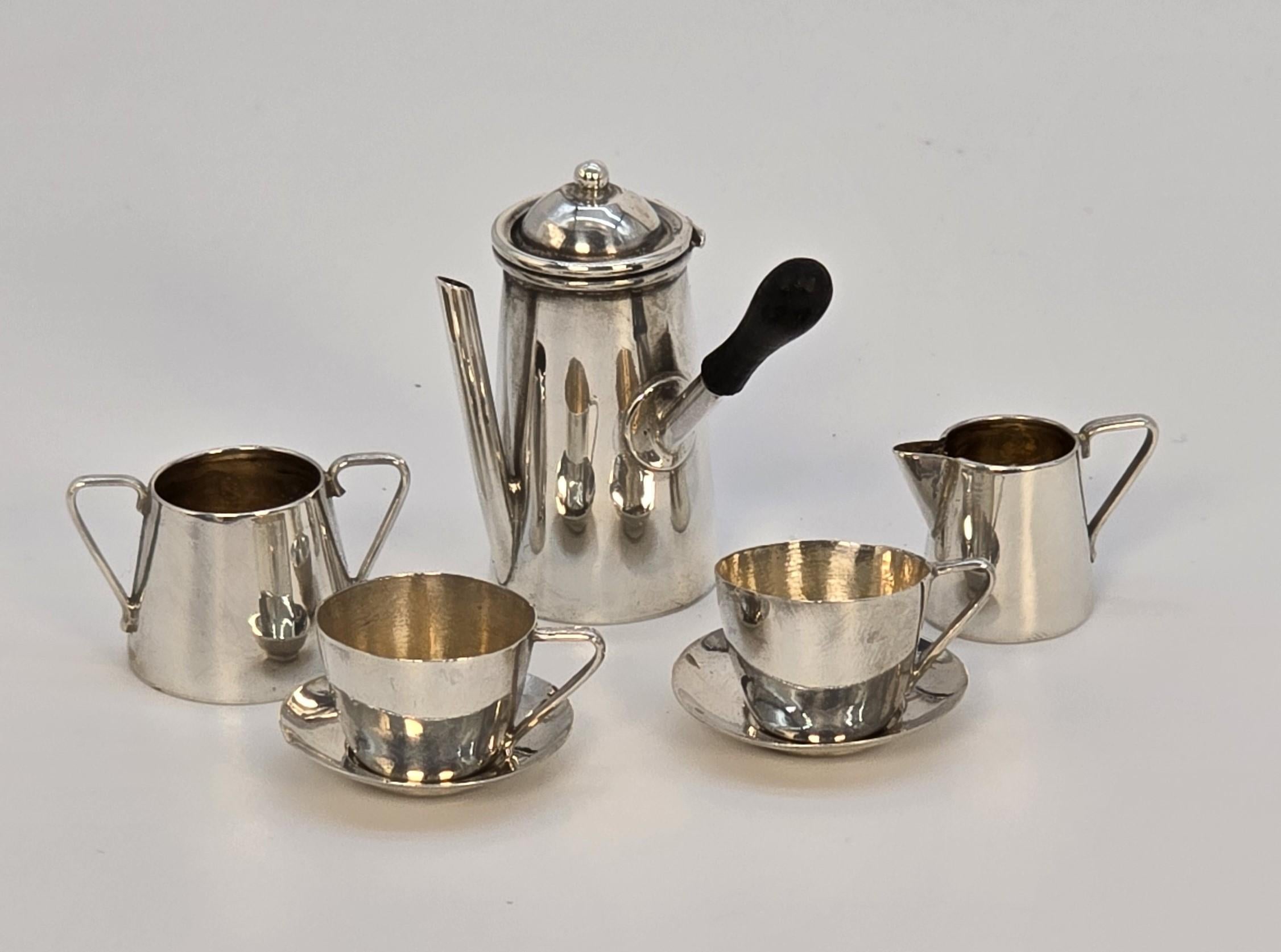 A solid silver miniature chocolate pot set, English made in 1905, Birmingham For Sale 12