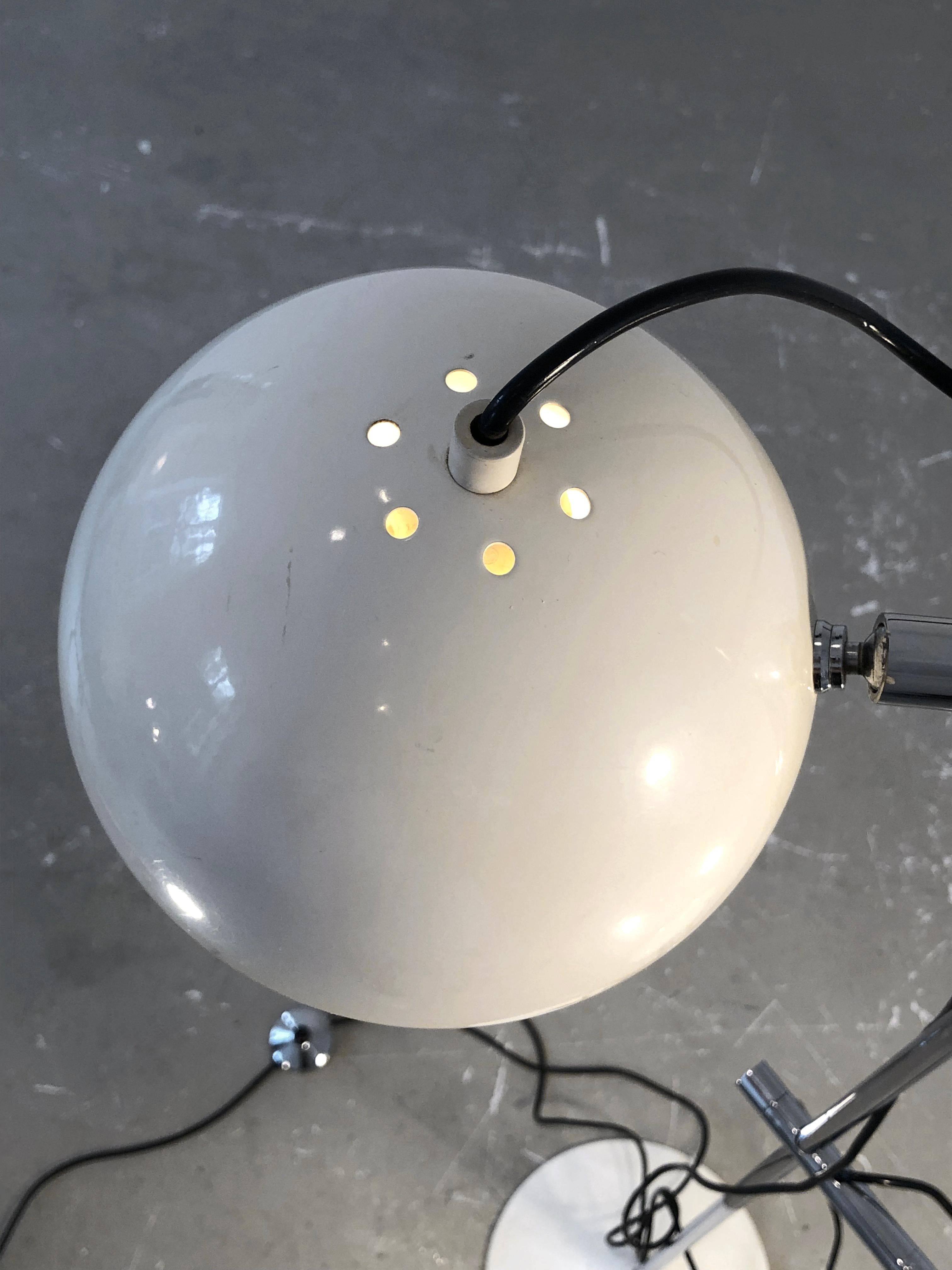 LÁMPARA DE PISO DE 2 LUCES DE LA ERA ESPACIAL Estilo ETIENNE FERMIGIER, Francia 1970 en venta 2