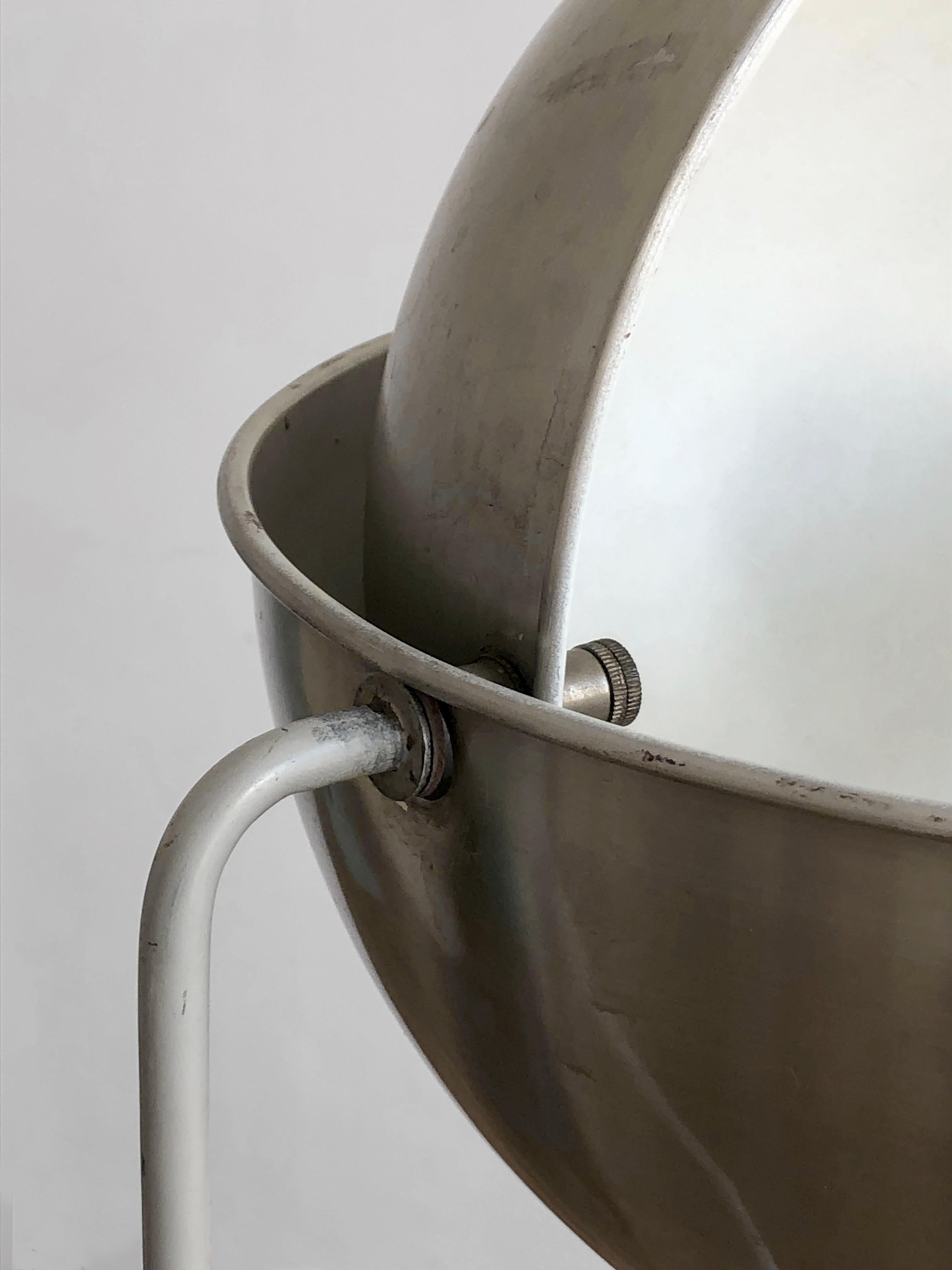 Un FLOOR LAMP SPACE-AGE « Eclipse » d'Eclipse par E.J. JELLES pour RAAK, Hollande 1964 en vente 4