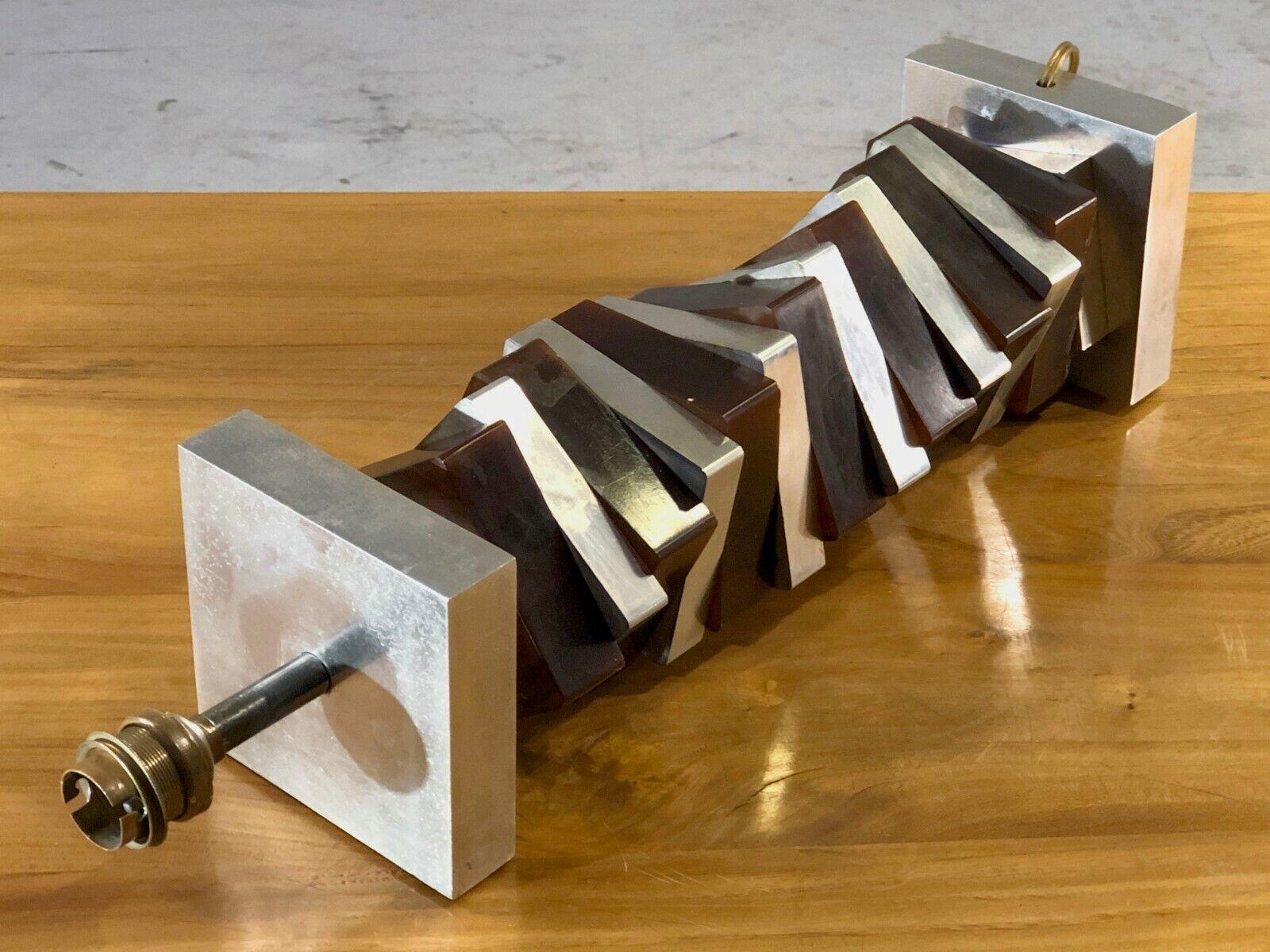 A SPACE-AGE helicoidal KINETIC TABLE LAMP, Frankreich 1970 im Angebot 3