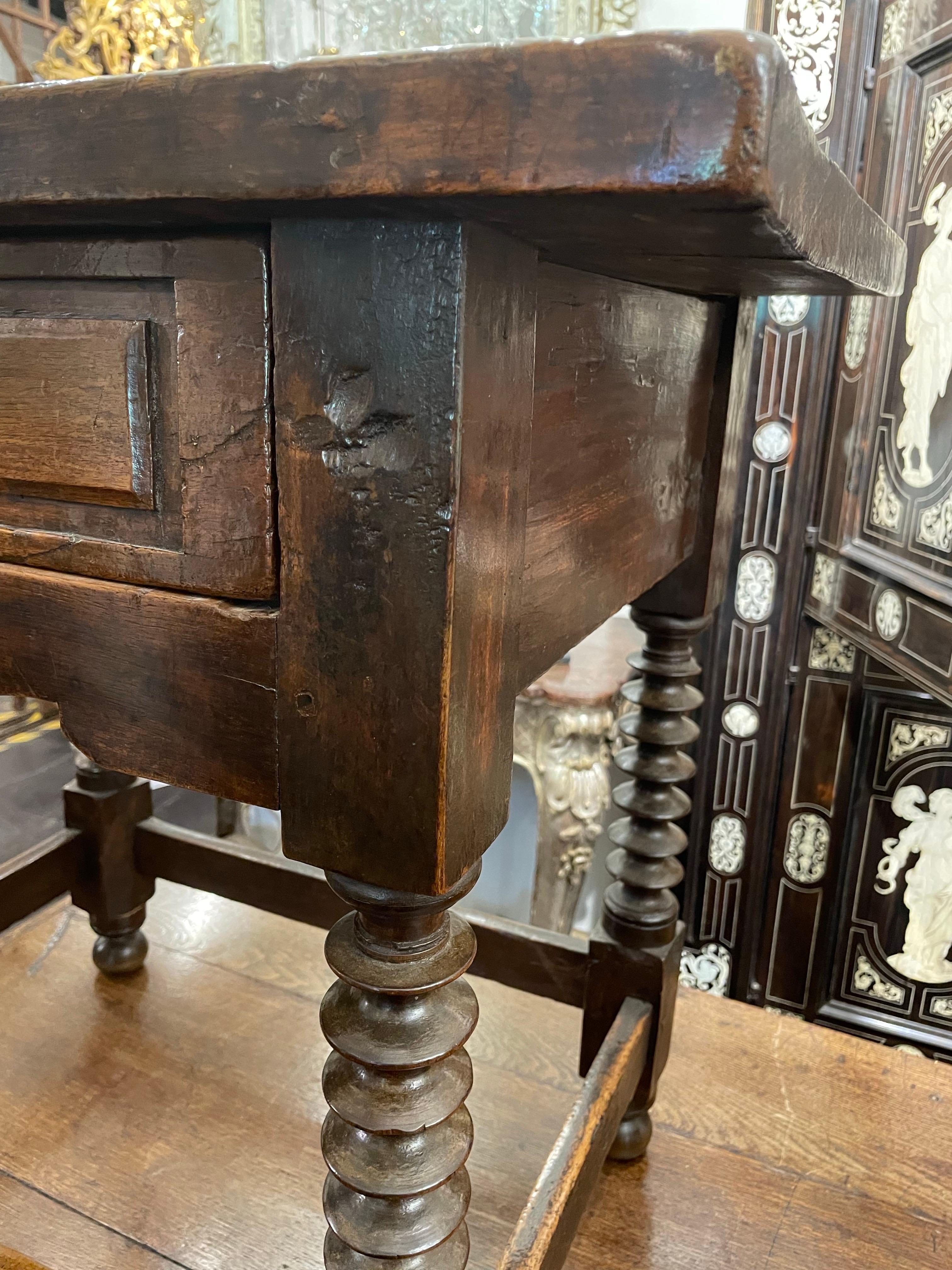 A Spanish 17th Century Style Walnut Side Table, 19th Century For Sale 2