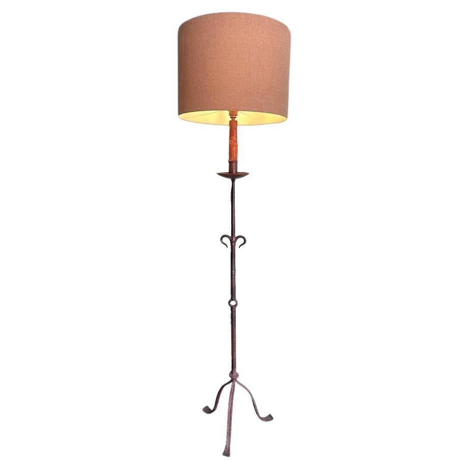 A Spanish 1950s wrought iron floor lamp For Sale