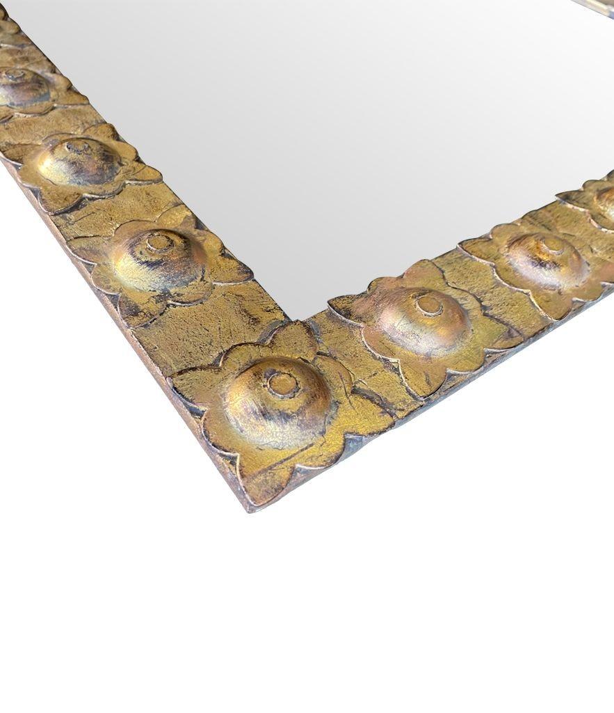 Miroir espagnol des années 1950 en fer forgé avec cadre floral décoratif en vente 4
