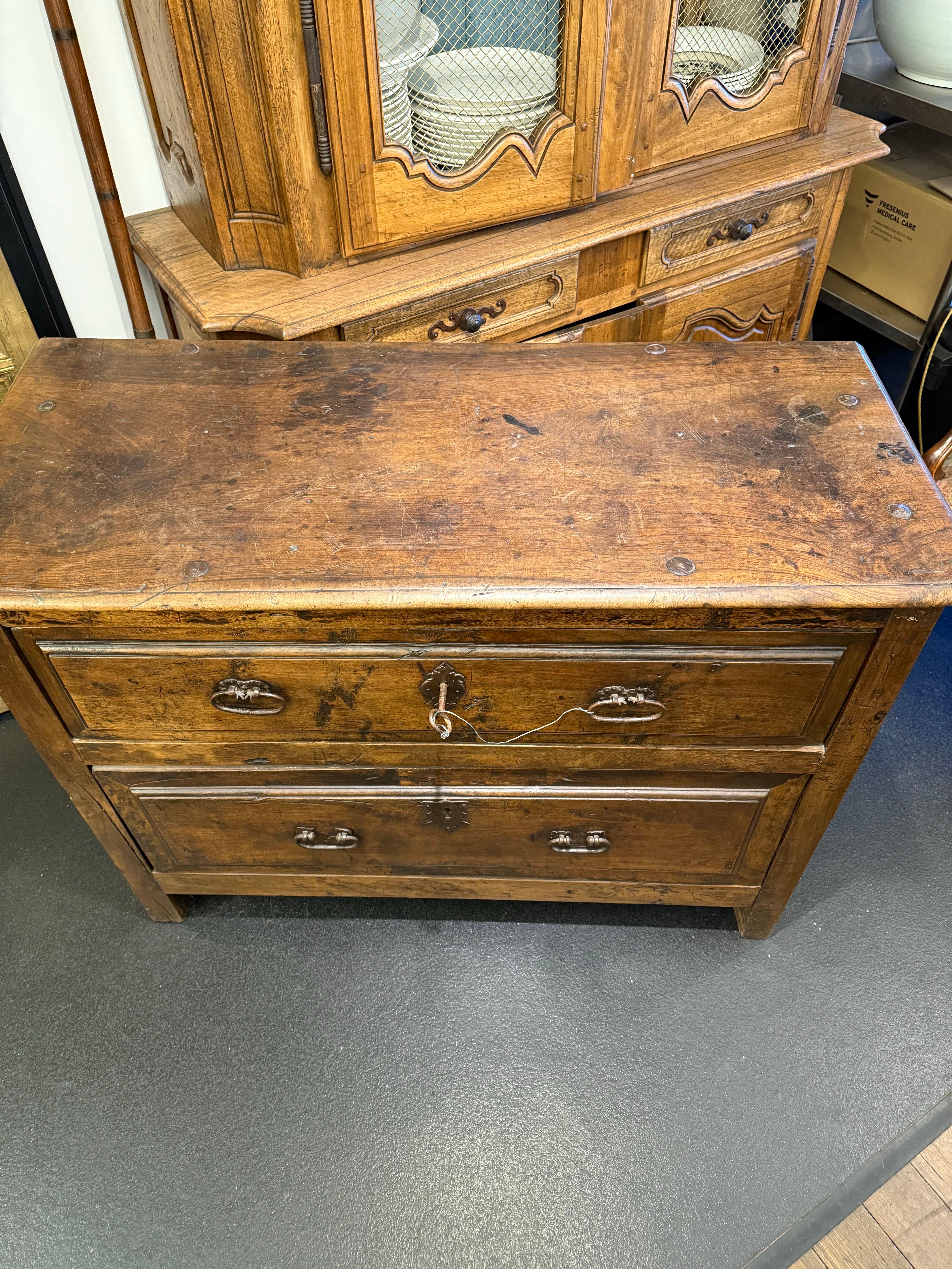 Hand-Carved A Spanish Carlos II Walnut Chest of Drawers, 17th Century For Sale