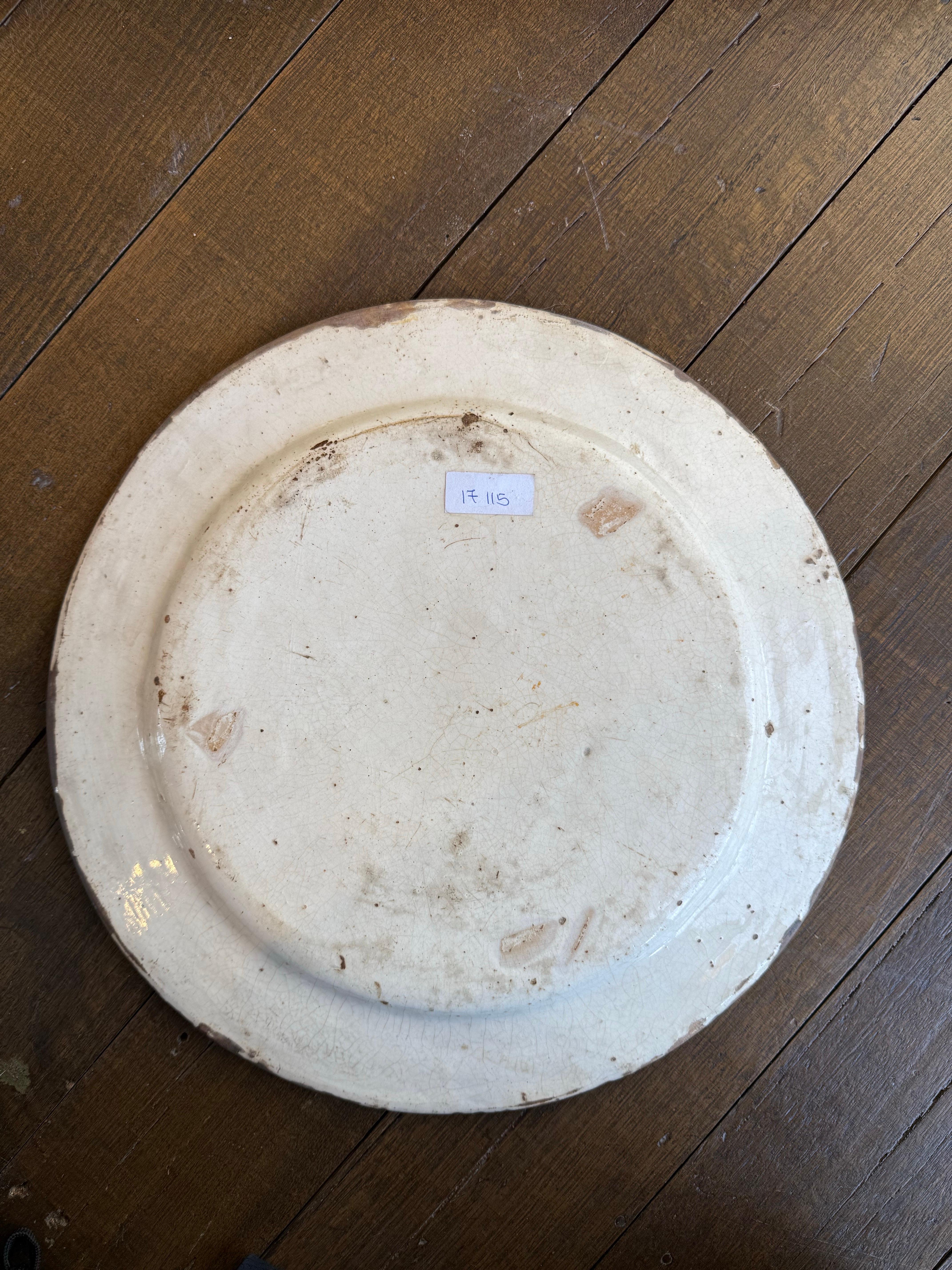 A Spanish Polychrome Earthenware Plate, 18th Century For Sale 5