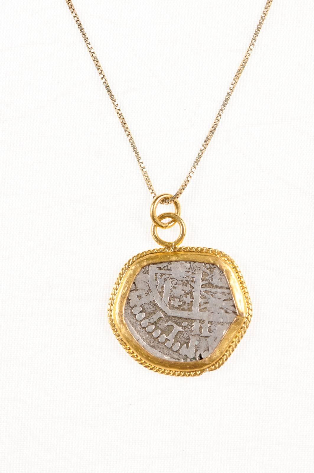 Spanish Silver Cob Coin circa 1500s Set in Rope Accented 22 Karat Gold Bezel For Sale 3