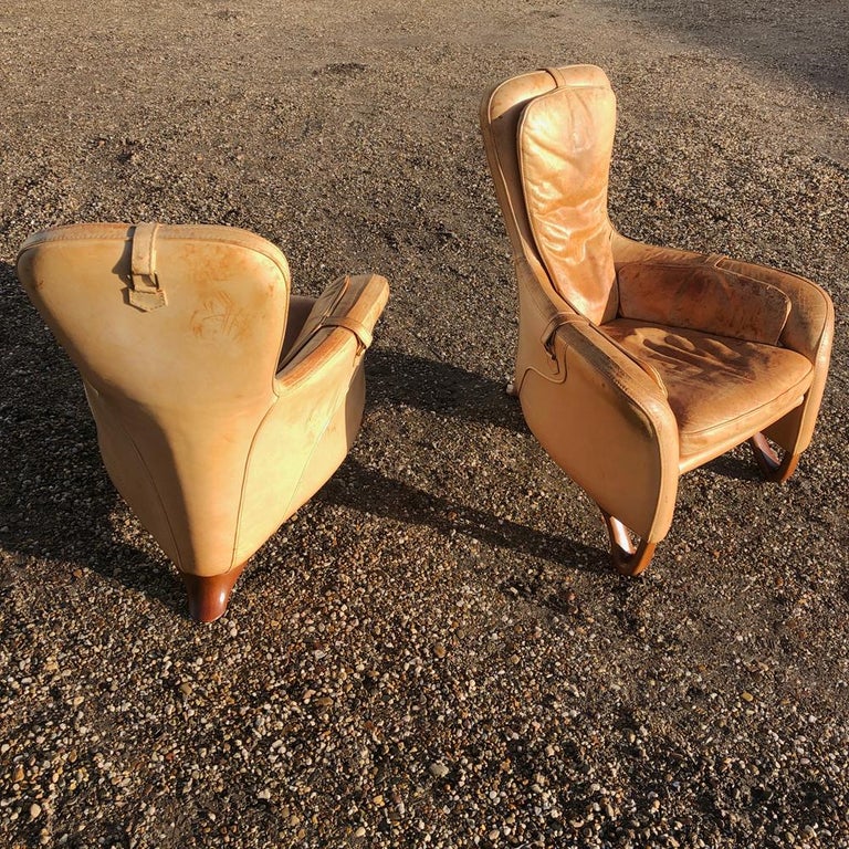 Special Pair of Sculptural Lounge Armchairs with Footstool, 20th Century For Sale 10