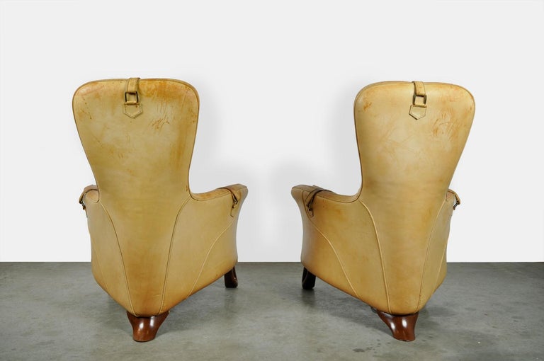 Special Pair of Sculptural Lounge Armchairs with Footstool, 20th Century In Good Condition For Sale In AMSTERDAM, NH