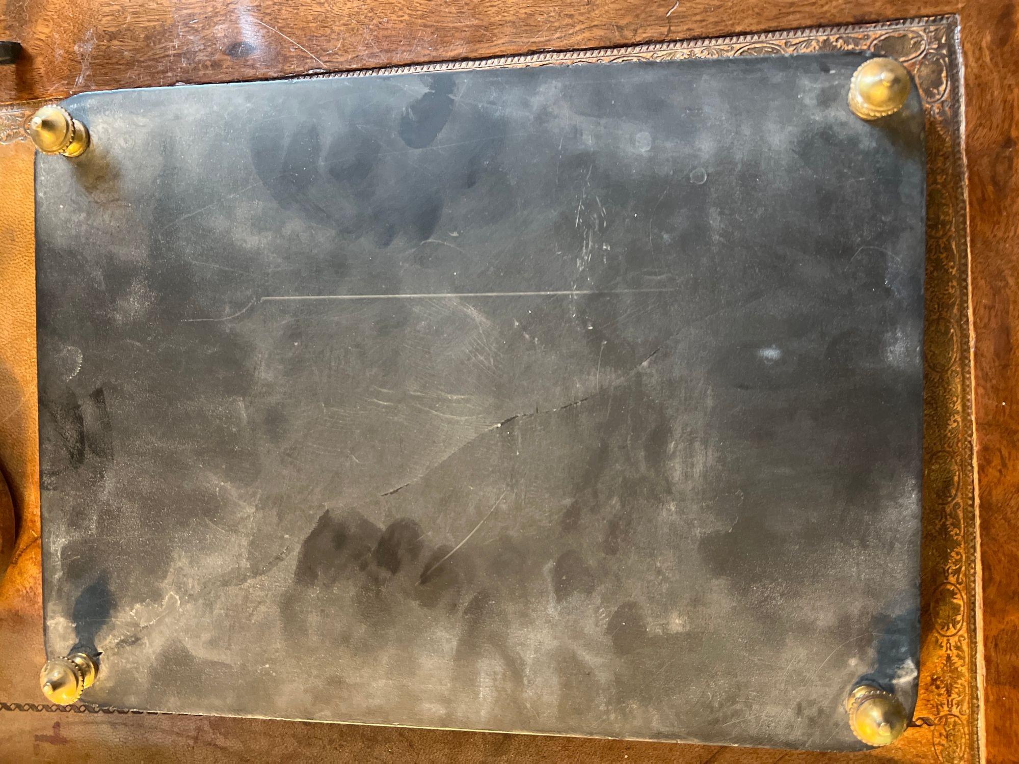 Spécimen Marble Surtout De Table In Good Condition For Sale In Spencertown, NY