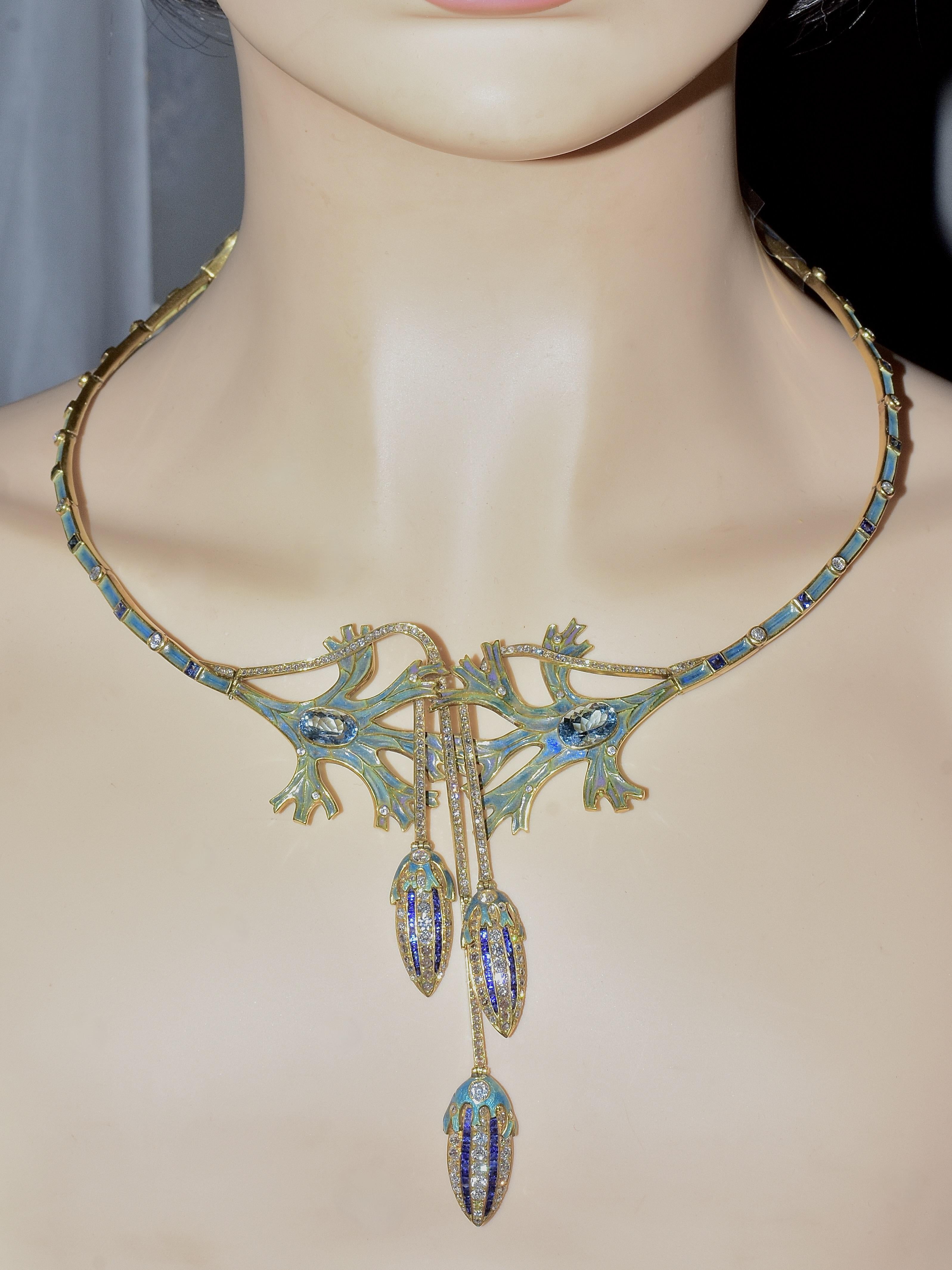 A Spectacular Art Nouveau Plique a Jour Antike Halskette, um 1905. (Art nouveau)