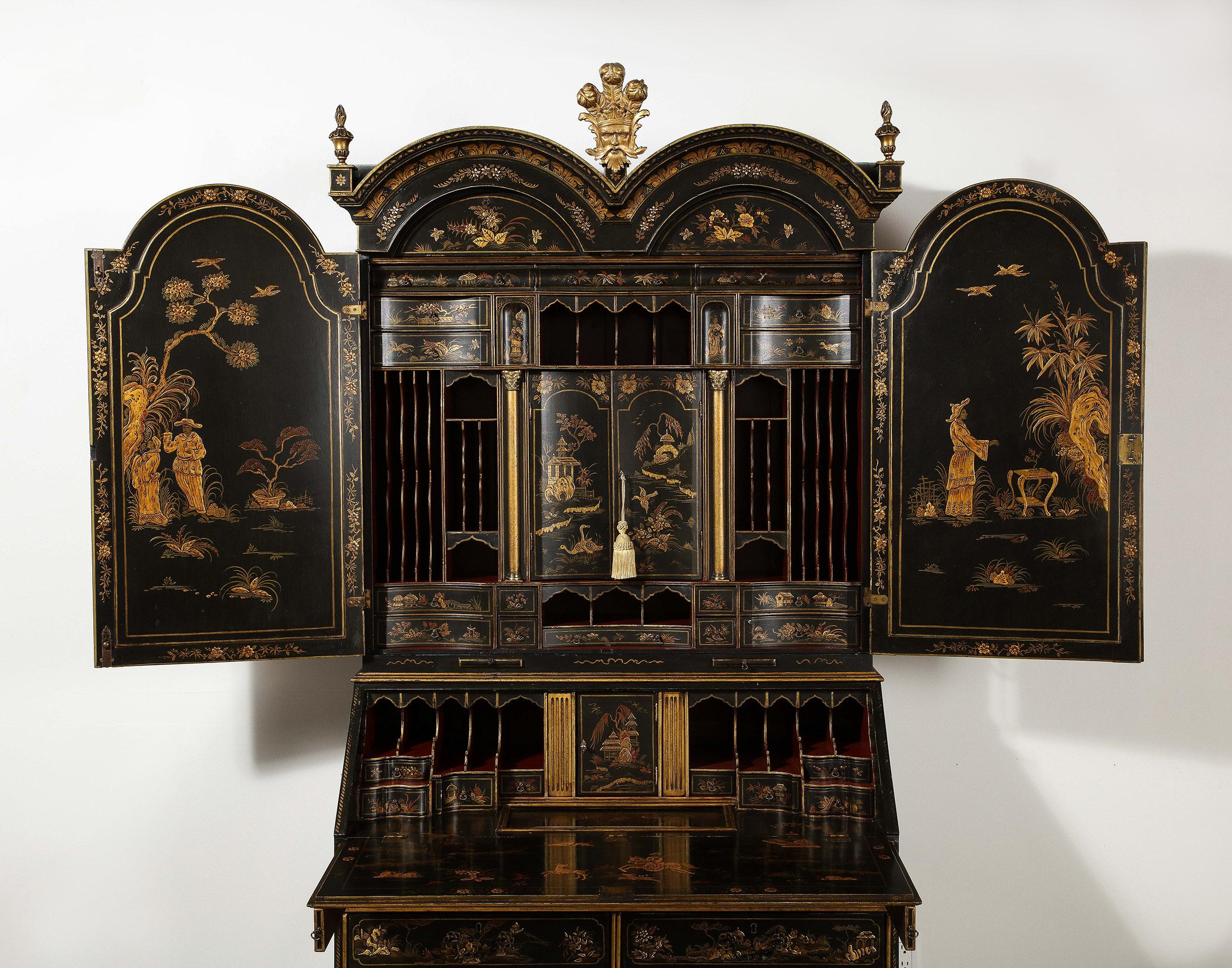 A Spectacular English Chinoiserie Secretary In Good Condition In New York, NY