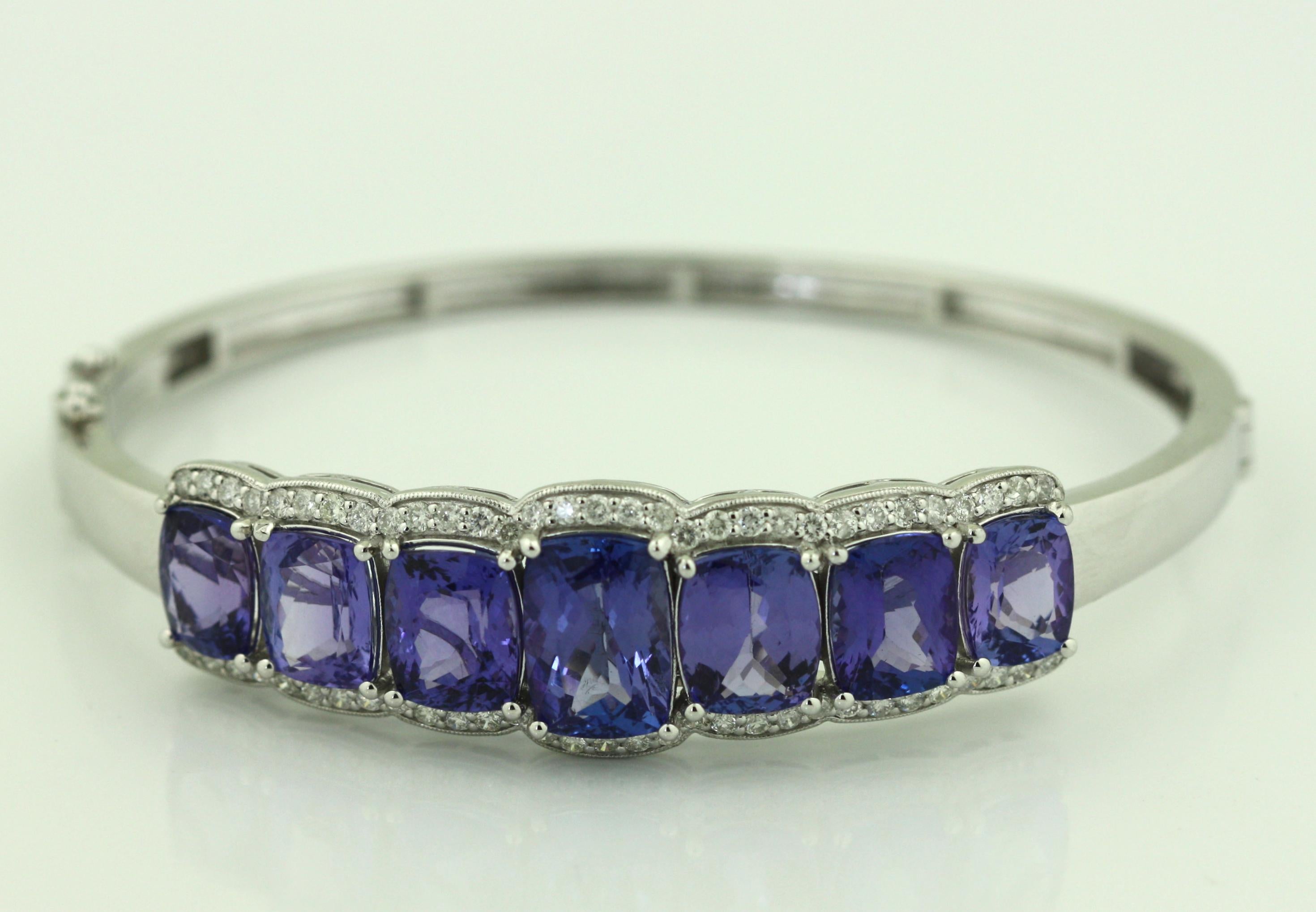 Ein spektakuläres Armband aus Tansanit und Diamant 4