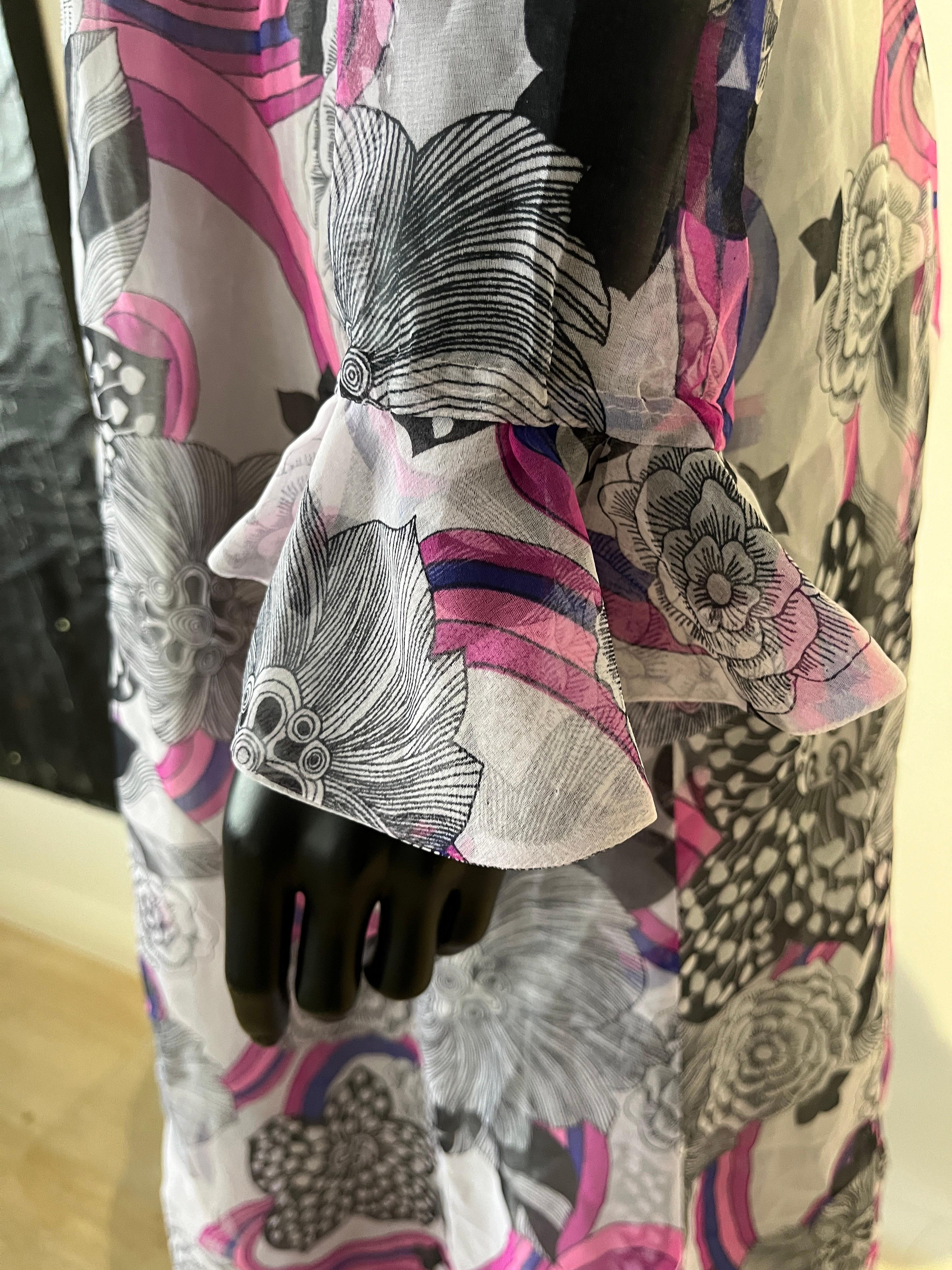 A spectacular vintage 1970’s patterned long evening dress For Sale 5