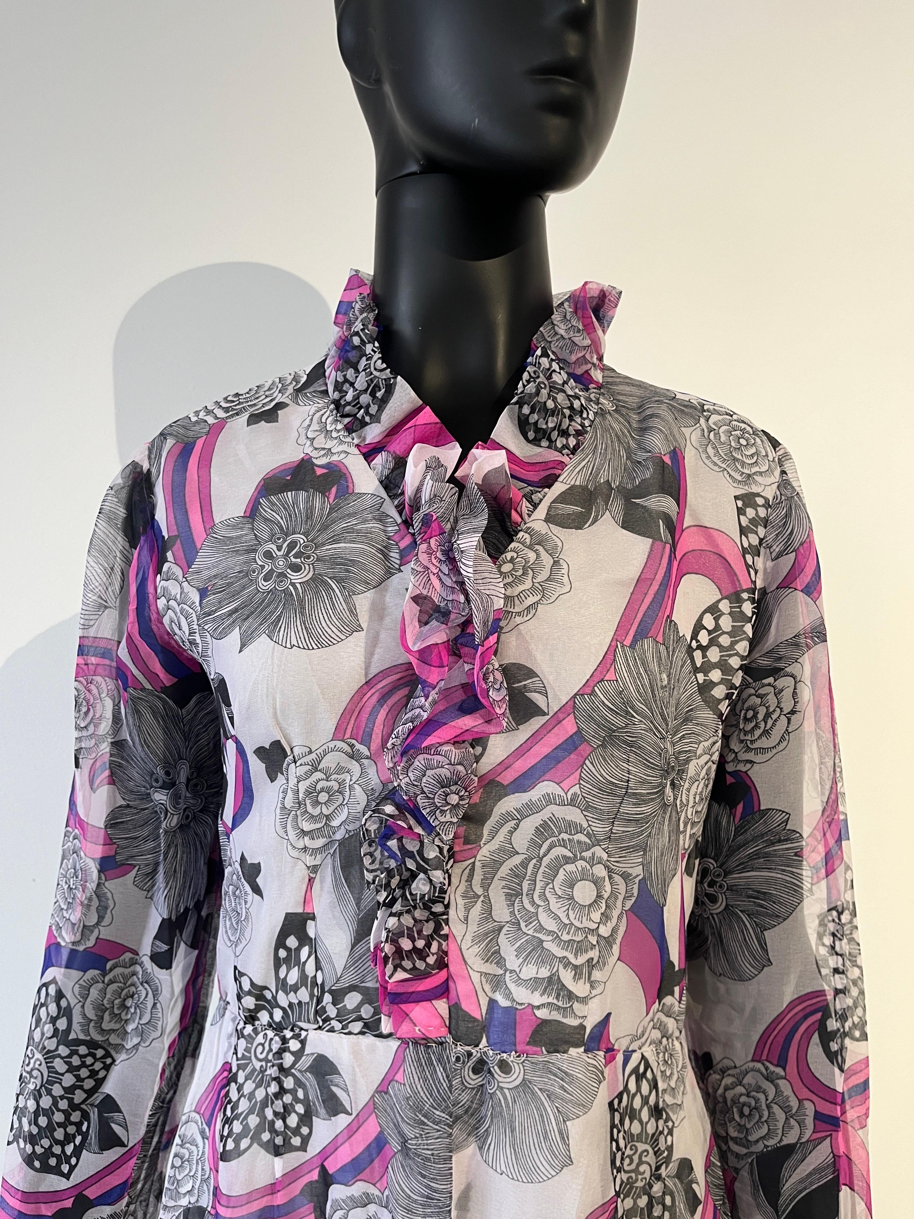 A spectacular vintage 1970’s patterned long evening dress For Sale 3