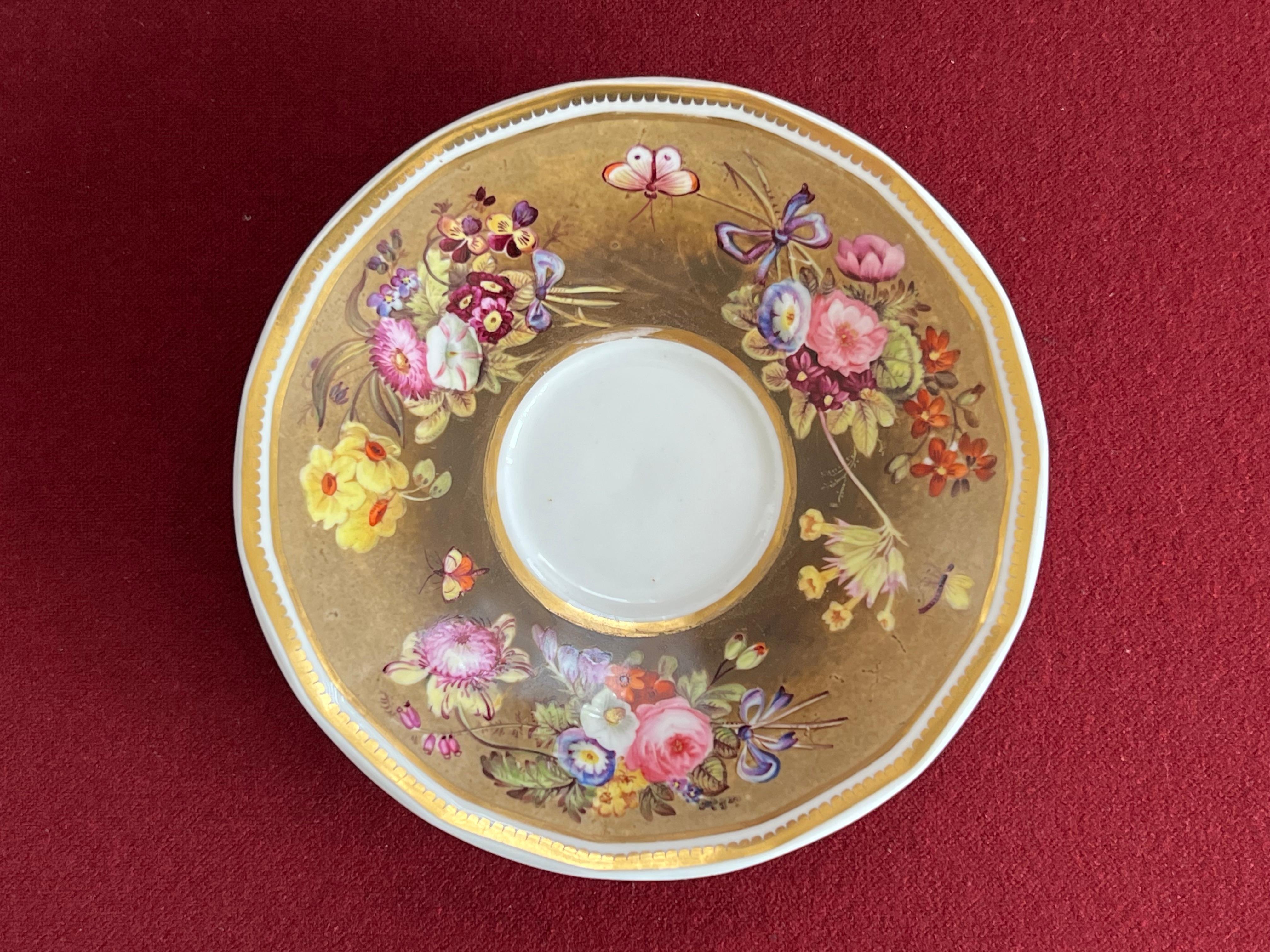Porcelaine Tasse à café et soucoupe en porcelaine Spode très finement décorée vers 1830 en vente