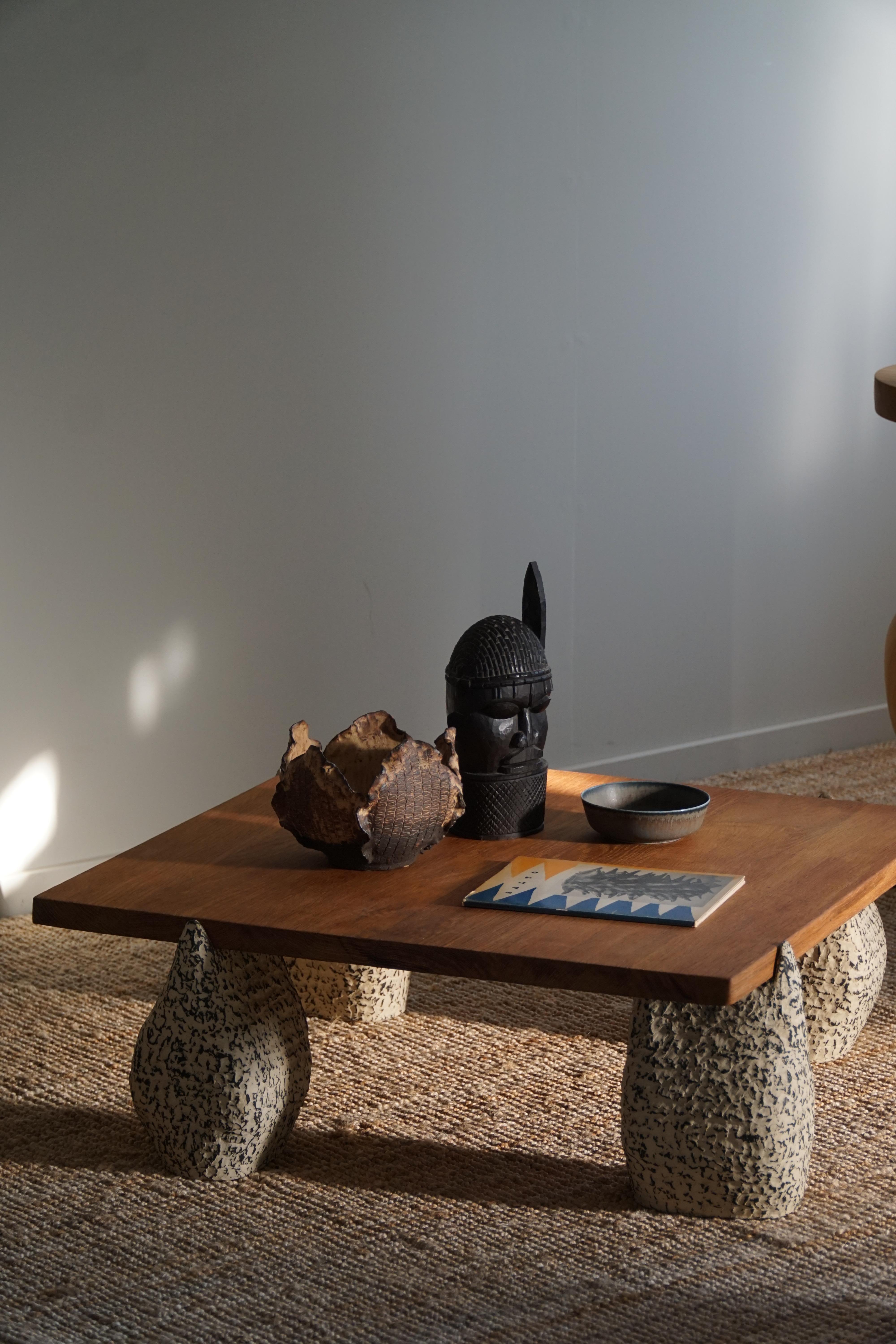 Quadratischer Tisch von eliaselias x Ole Victor, Keramik und Eiche, dänisches Design, 2023 im Angebot 2