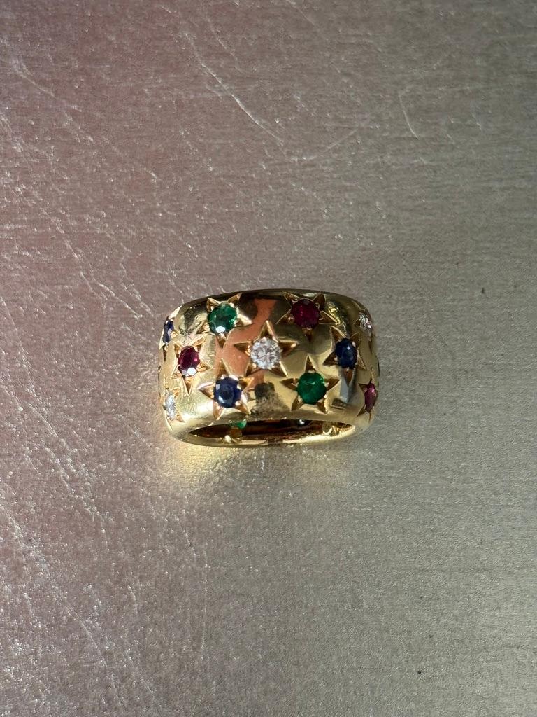 Sternförmiges breites Band mit mehreren Edelsteinen und Diamanten, von Cartier, Frankreich (Rundschliff) im Angebot