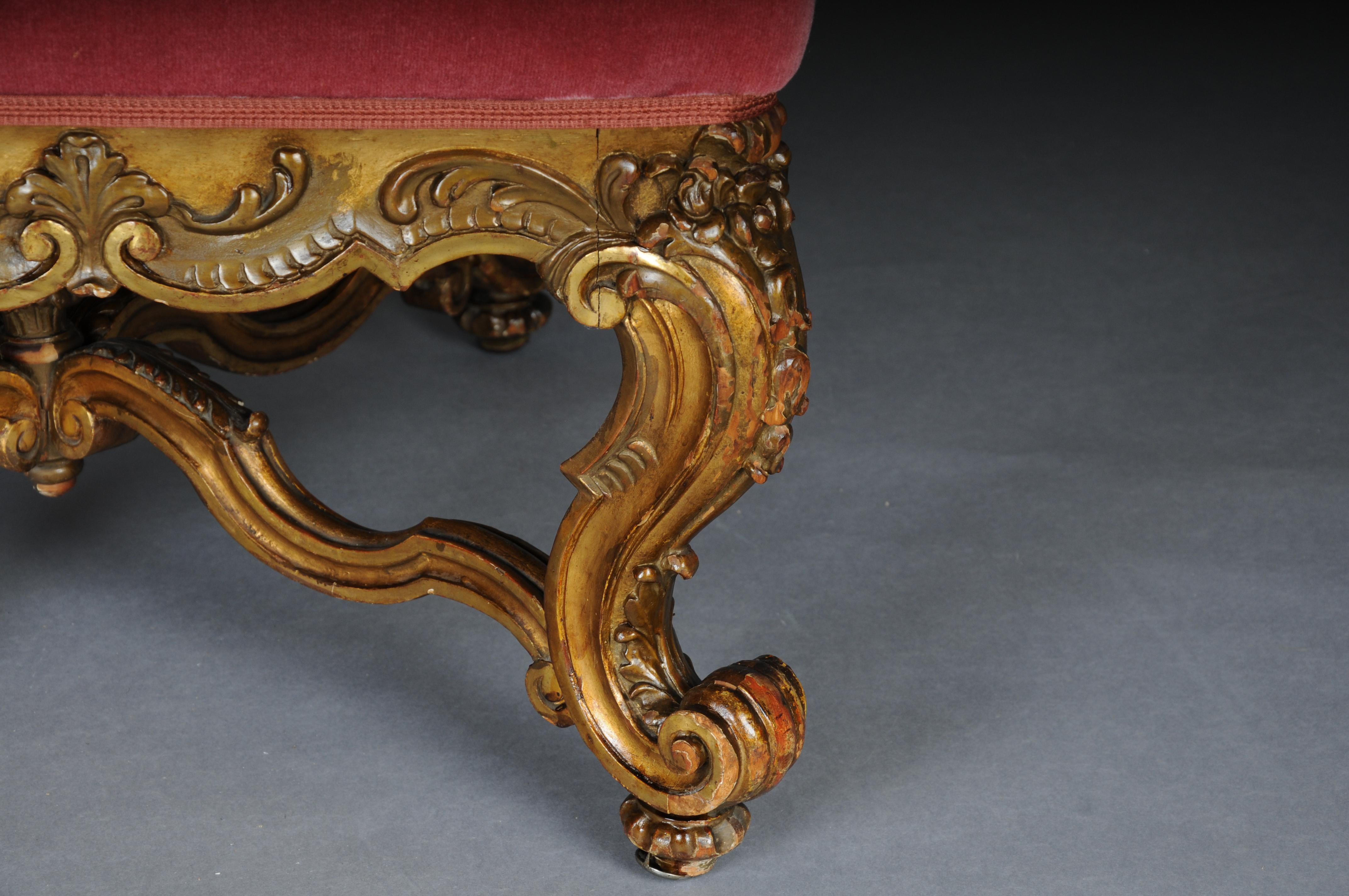 Un imposant fauteuil baroque, doré, vers 1870 en vente 5