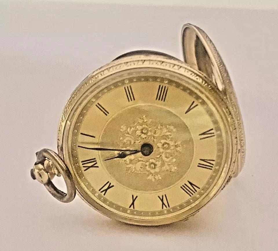 A Stauffer Cx. de Fond Antique 18ct Gold Pocket Watch, Key wind For Sale 1