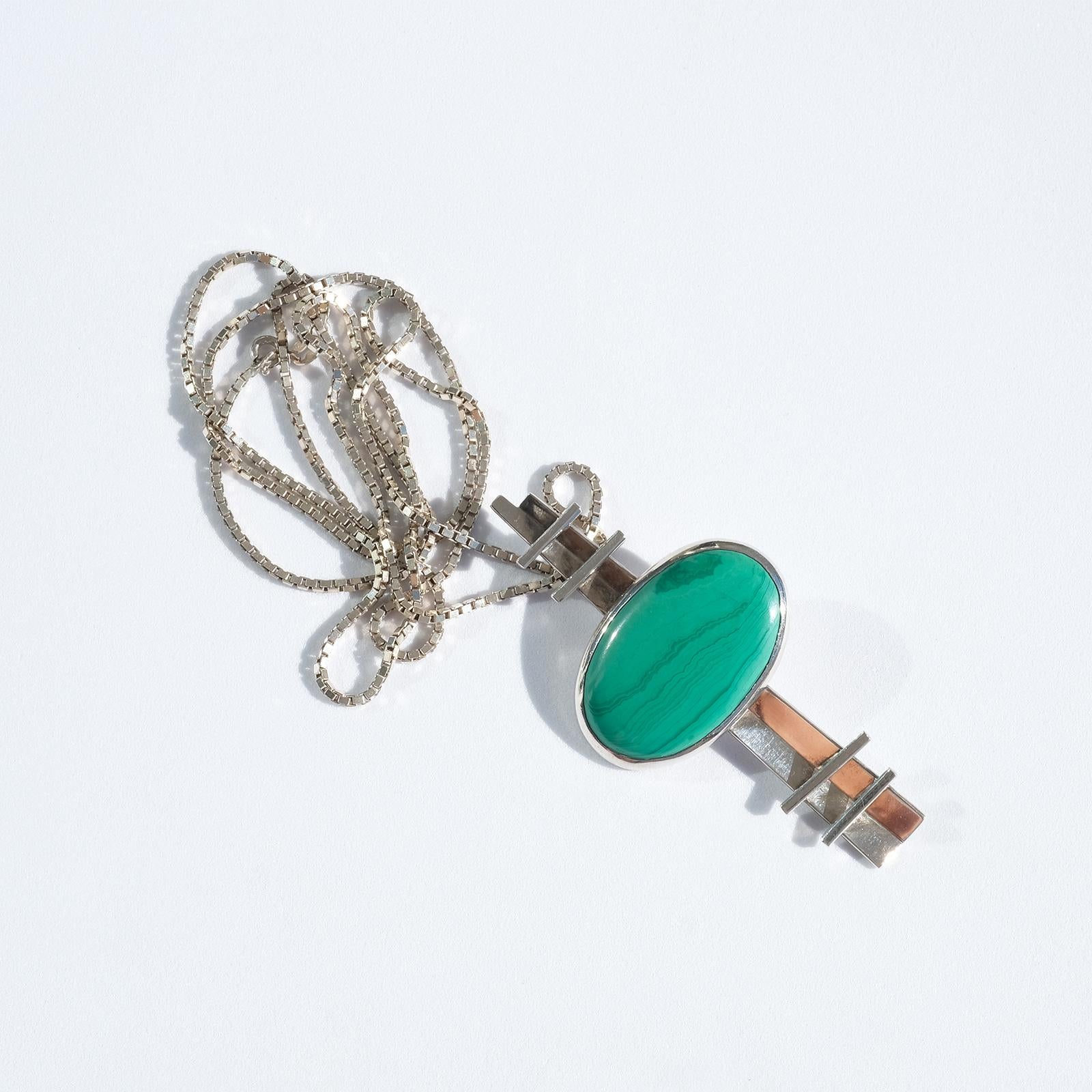Women's or Men's Sterling Silver and Malachite Necklace Made 1990 For Sale